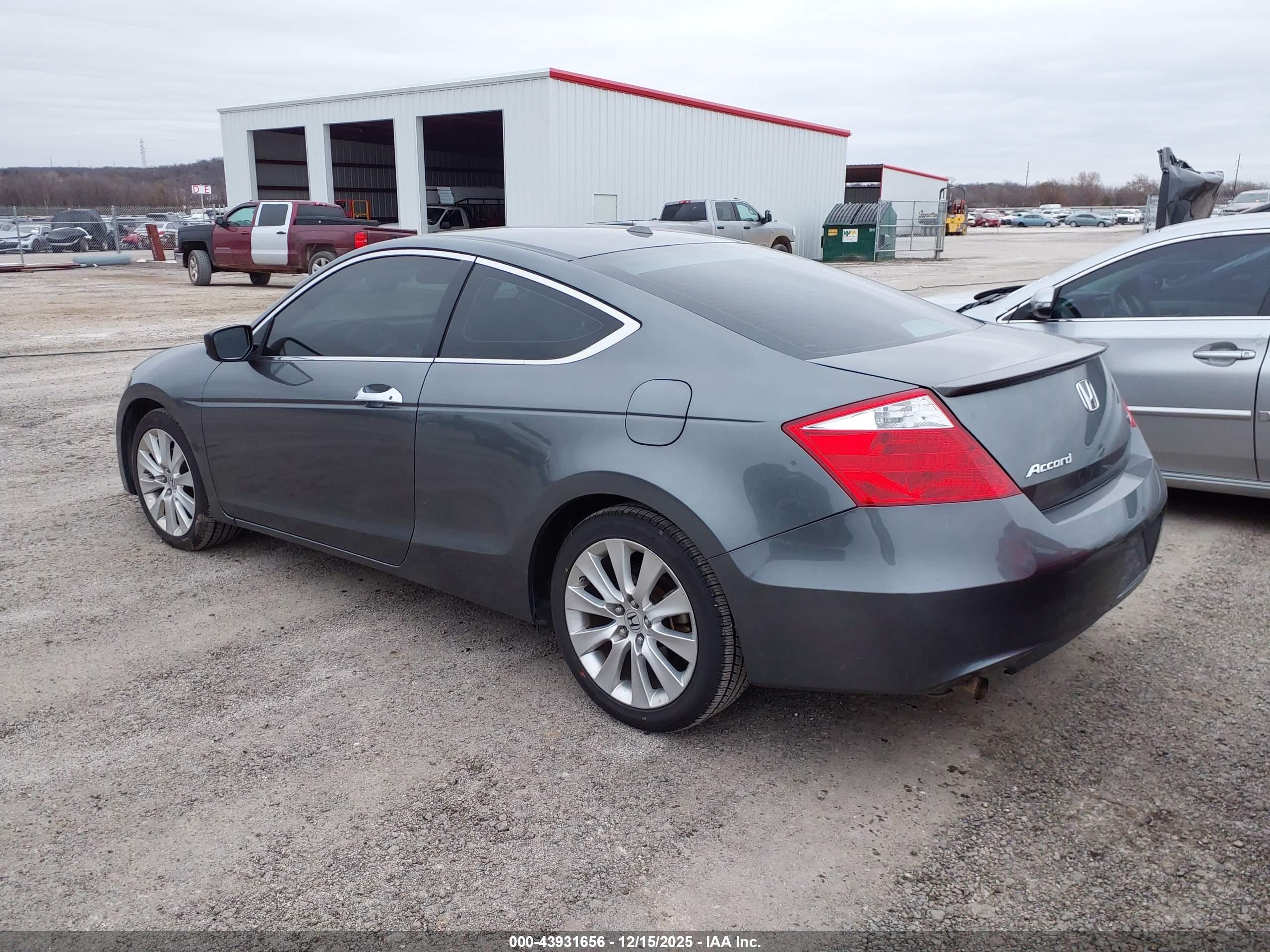 HONDA ACCORD image 3