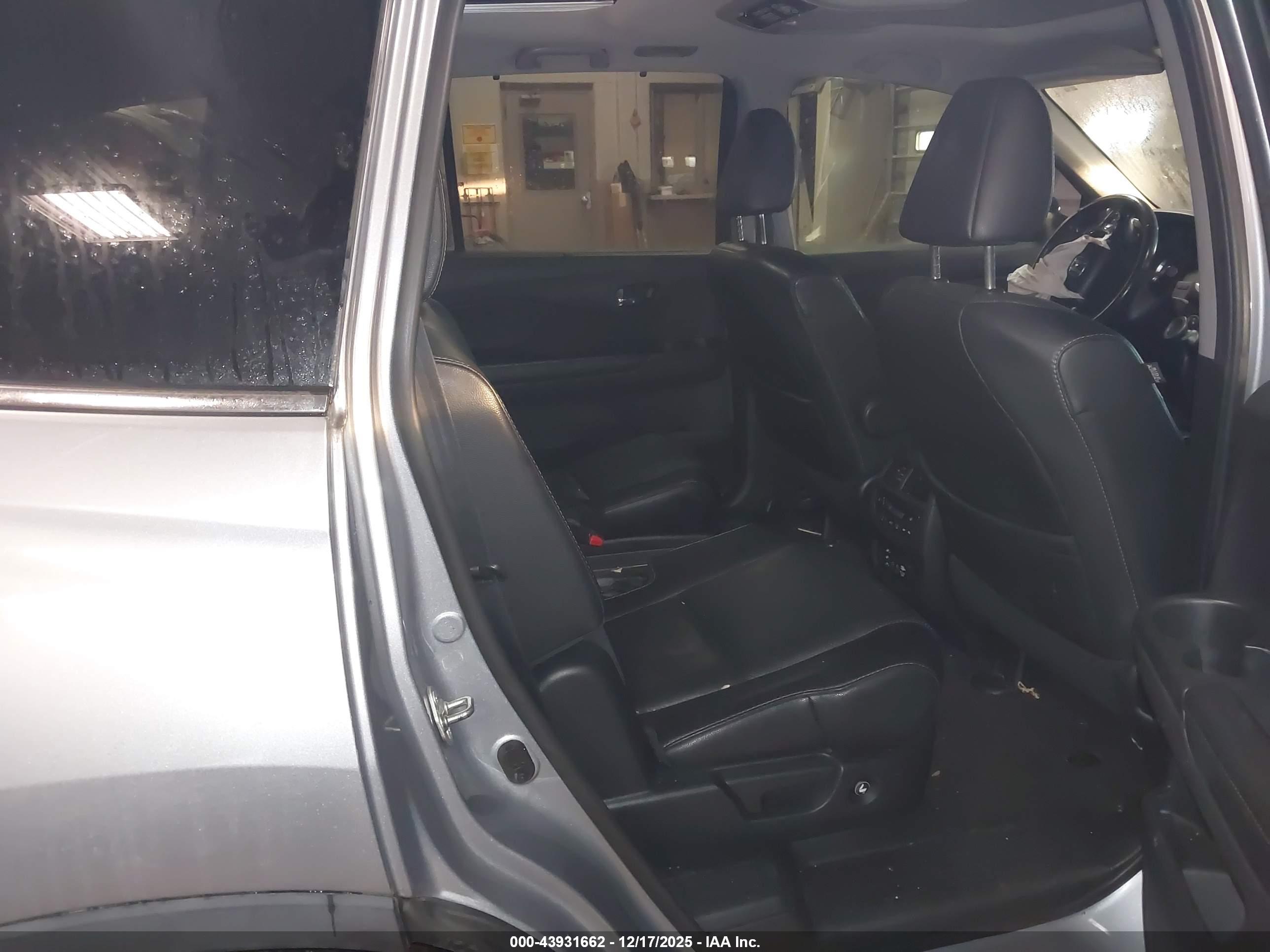 HONDA PILOT image 8