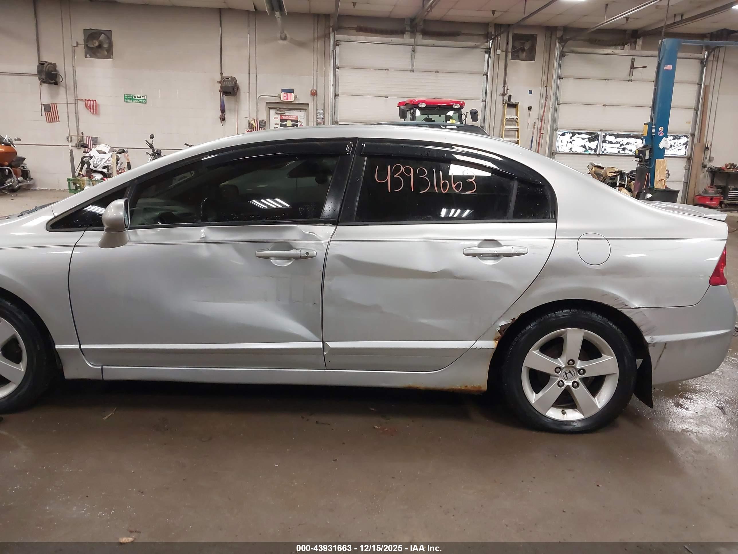 HONDA CIVIC image 6
