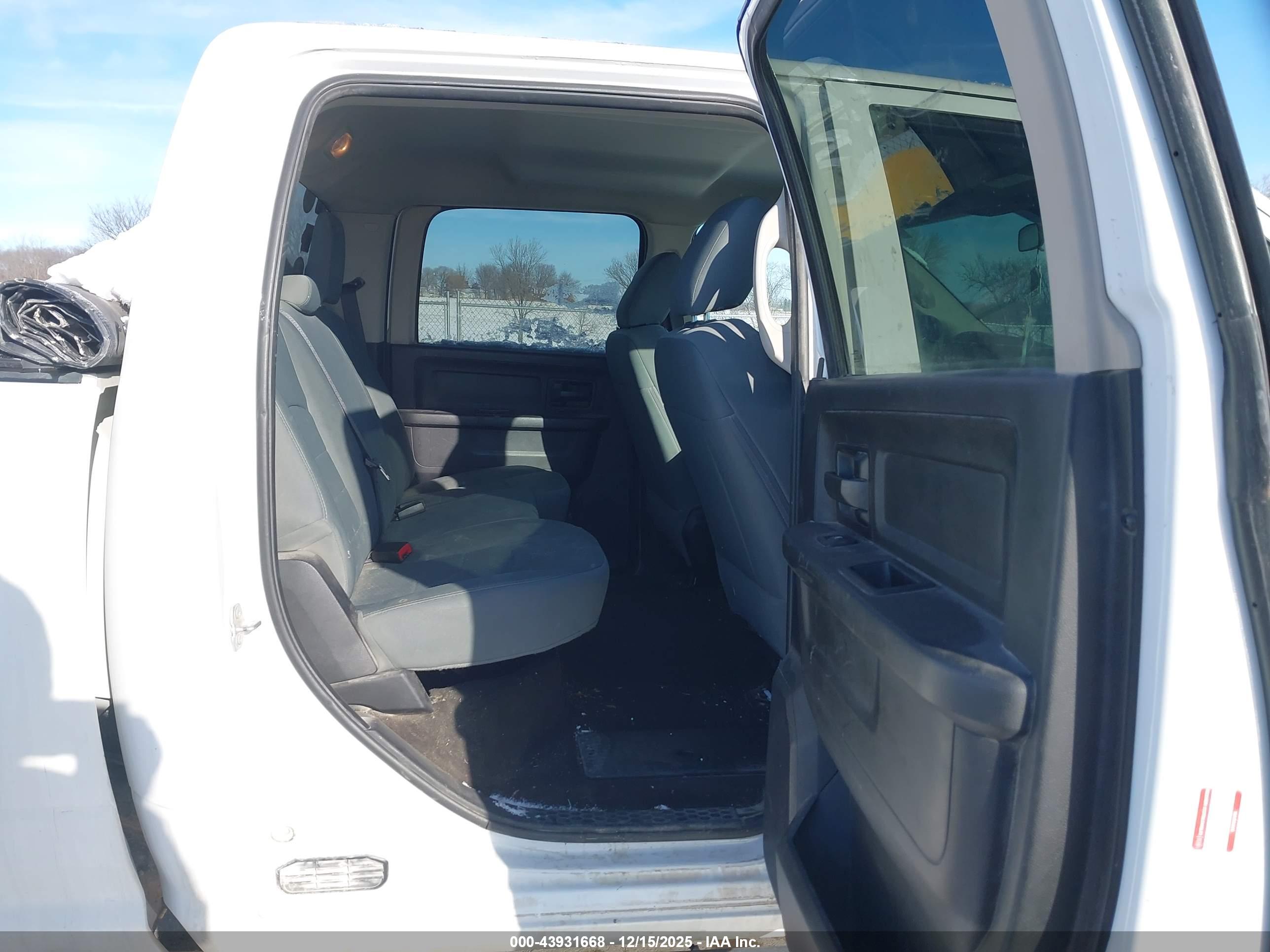 RAM 2500 image 8