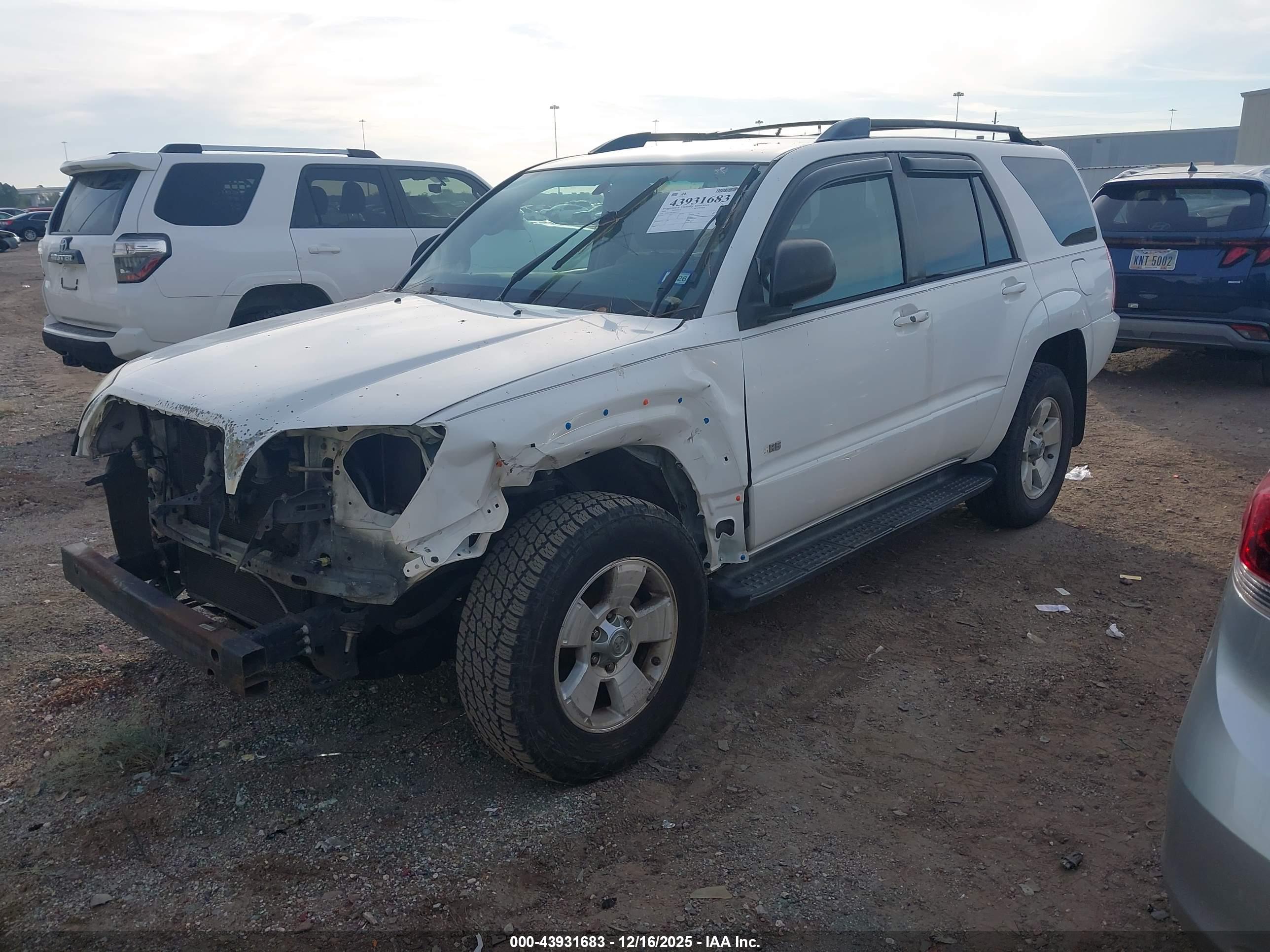 TOYOTA 4RUNNER image 2