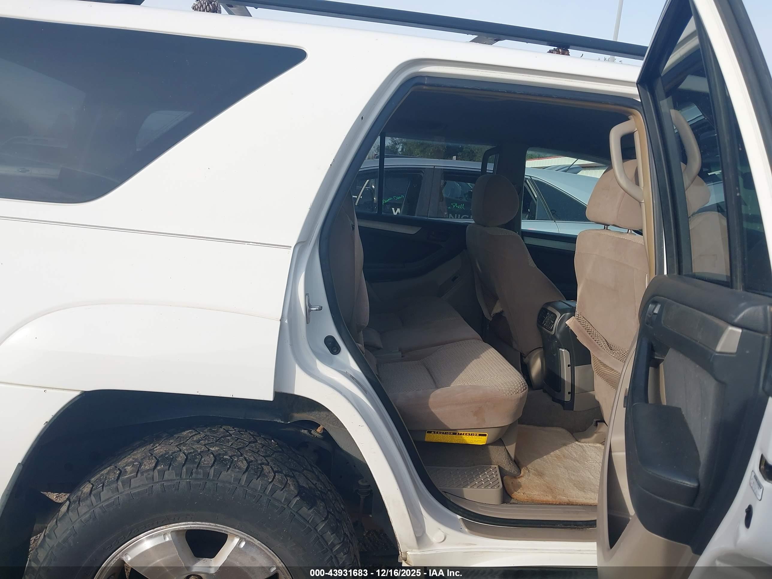 TOYOTA 4RUNNER image 8