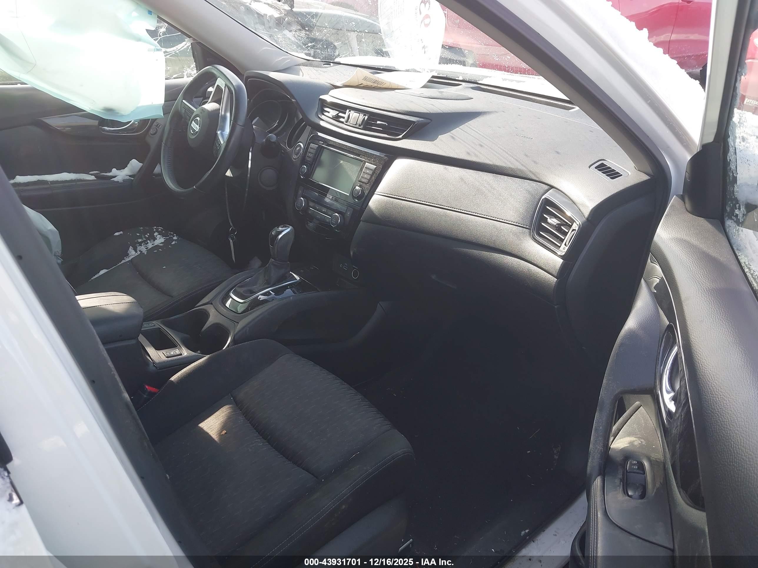 NISSAN ROGUE image 5