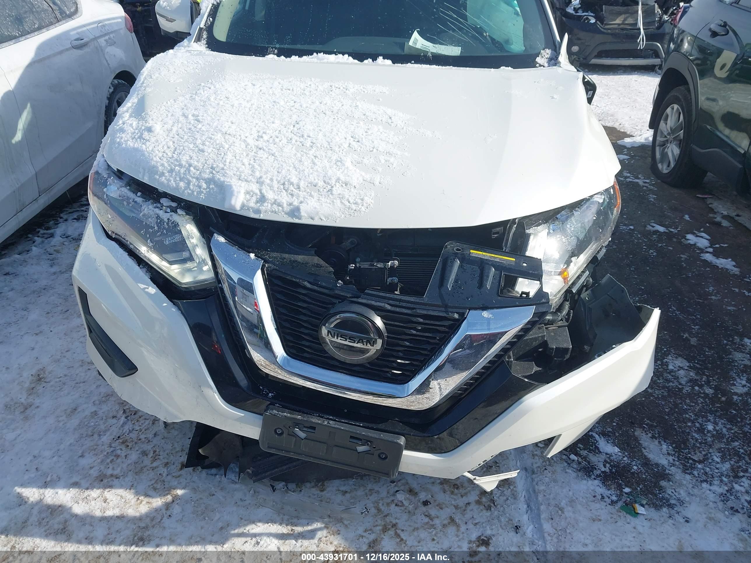 NISSAN ROGUE image 6