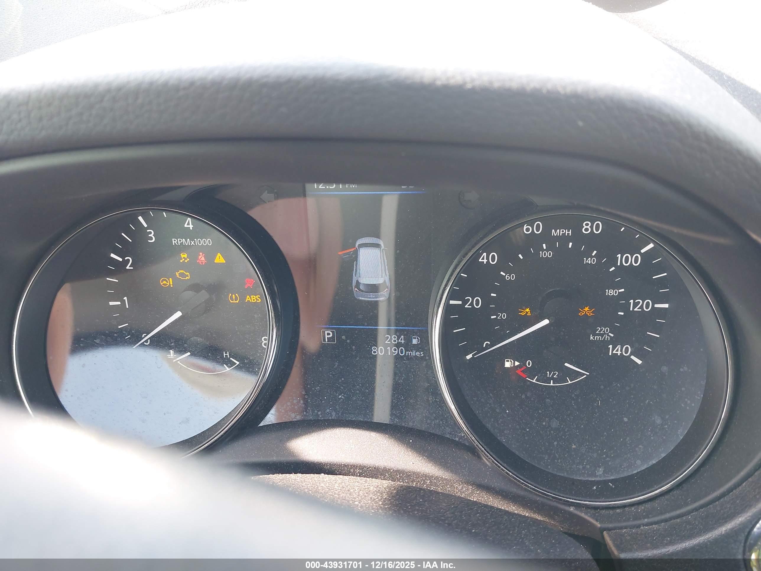 NISSAN ROGUE image 7
