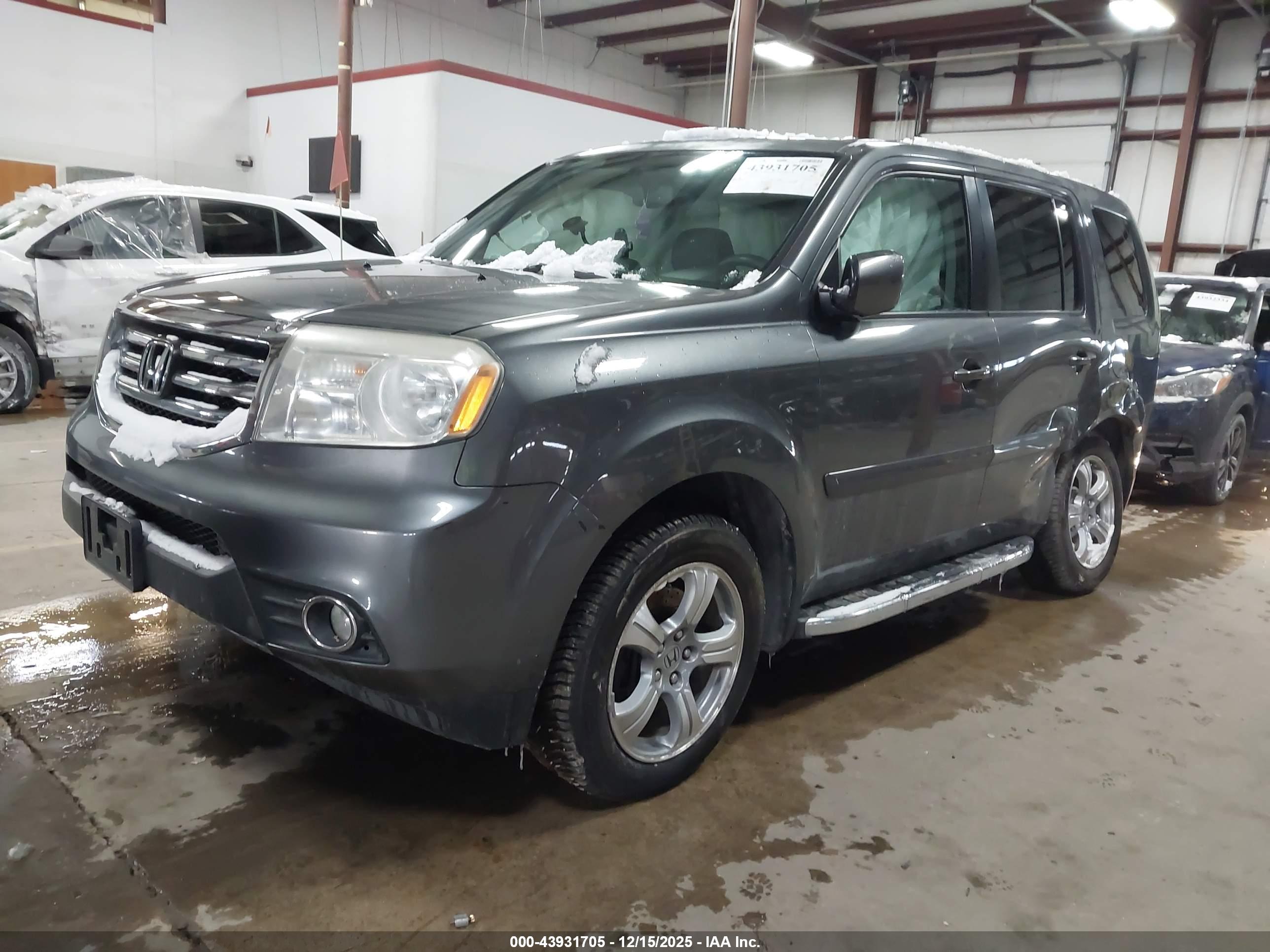 HONDA PILOT image 2