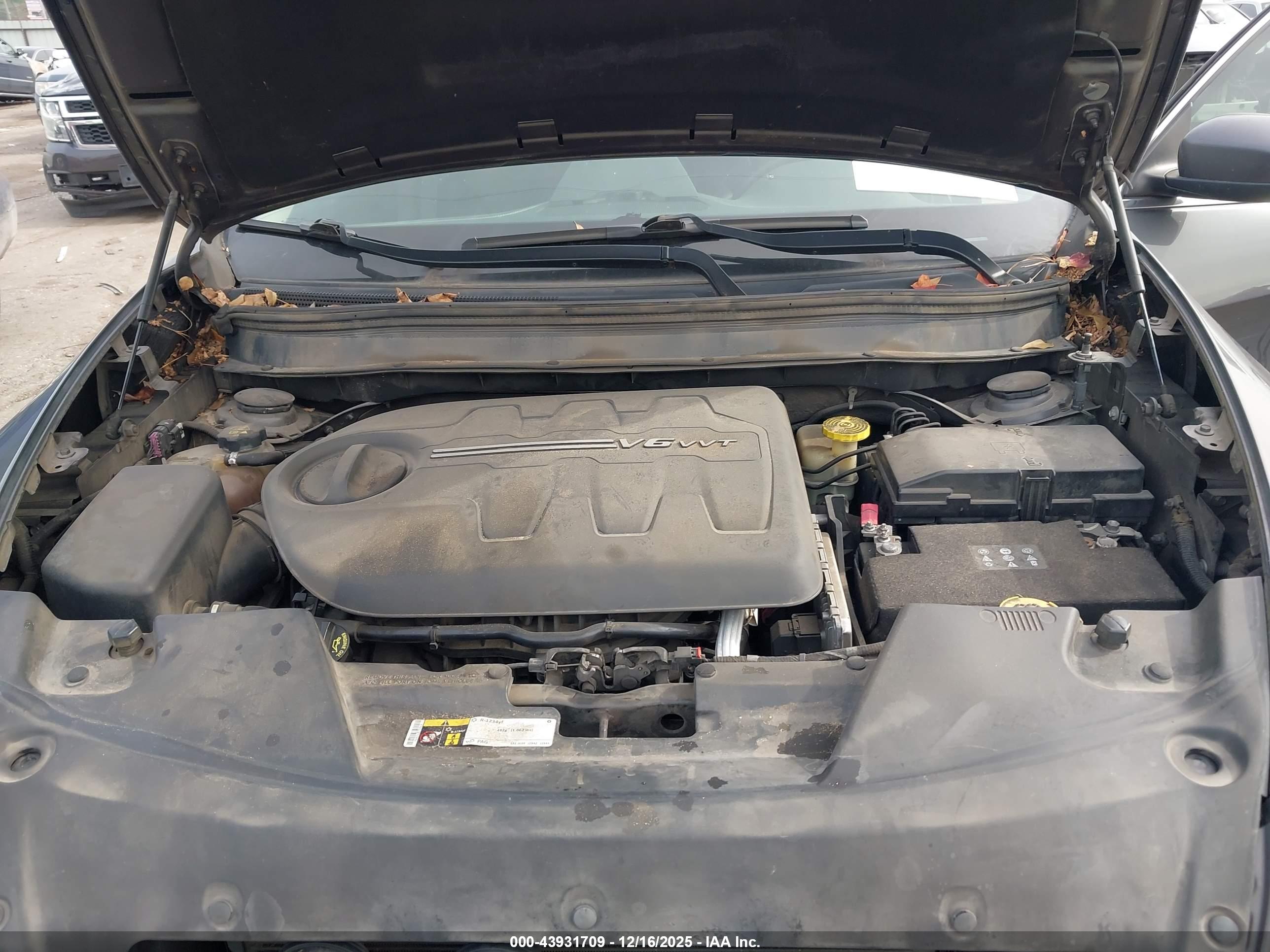 JEEP CHEROKEE image 10