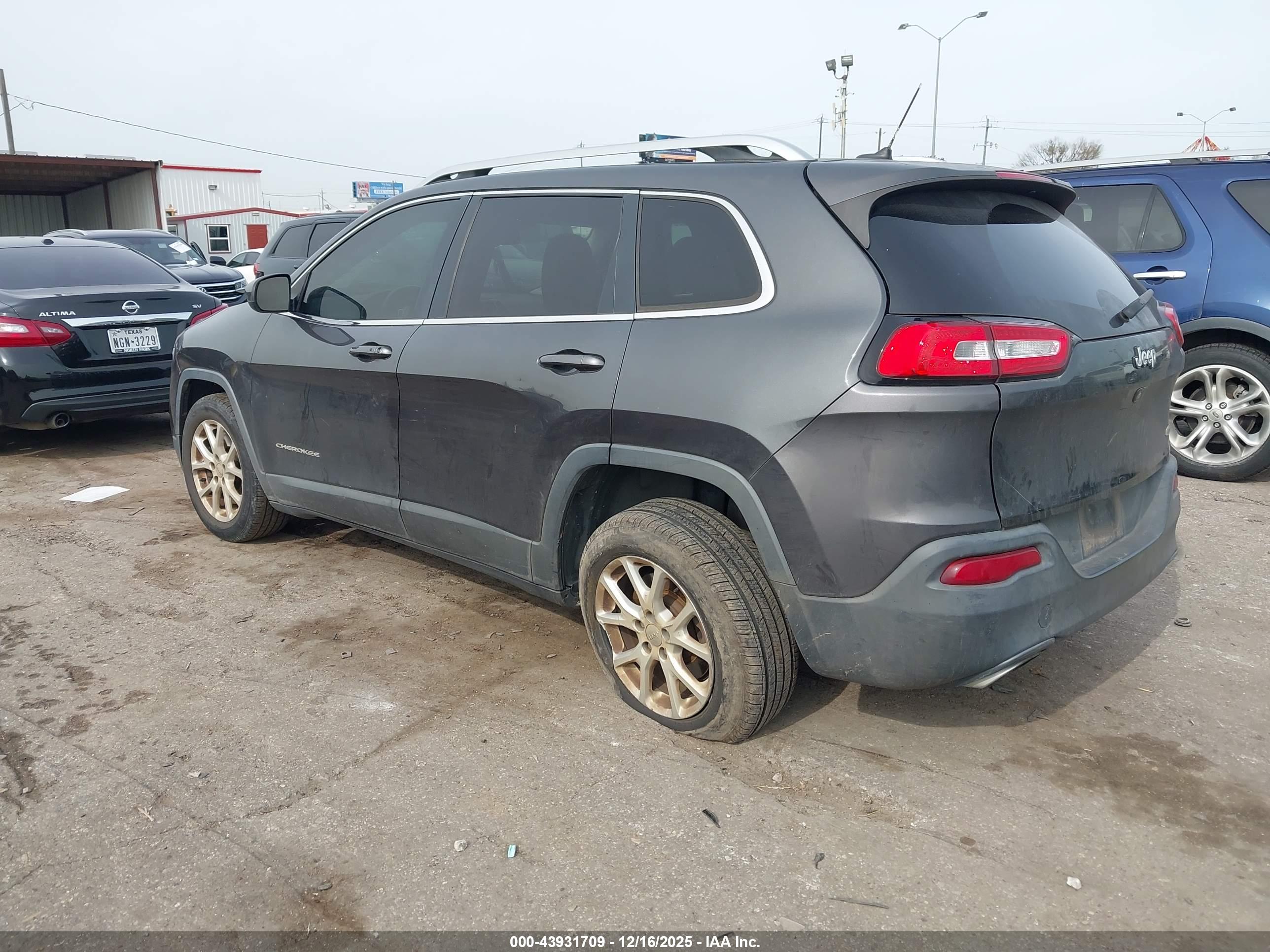 JEEP CHEROKEE image 3