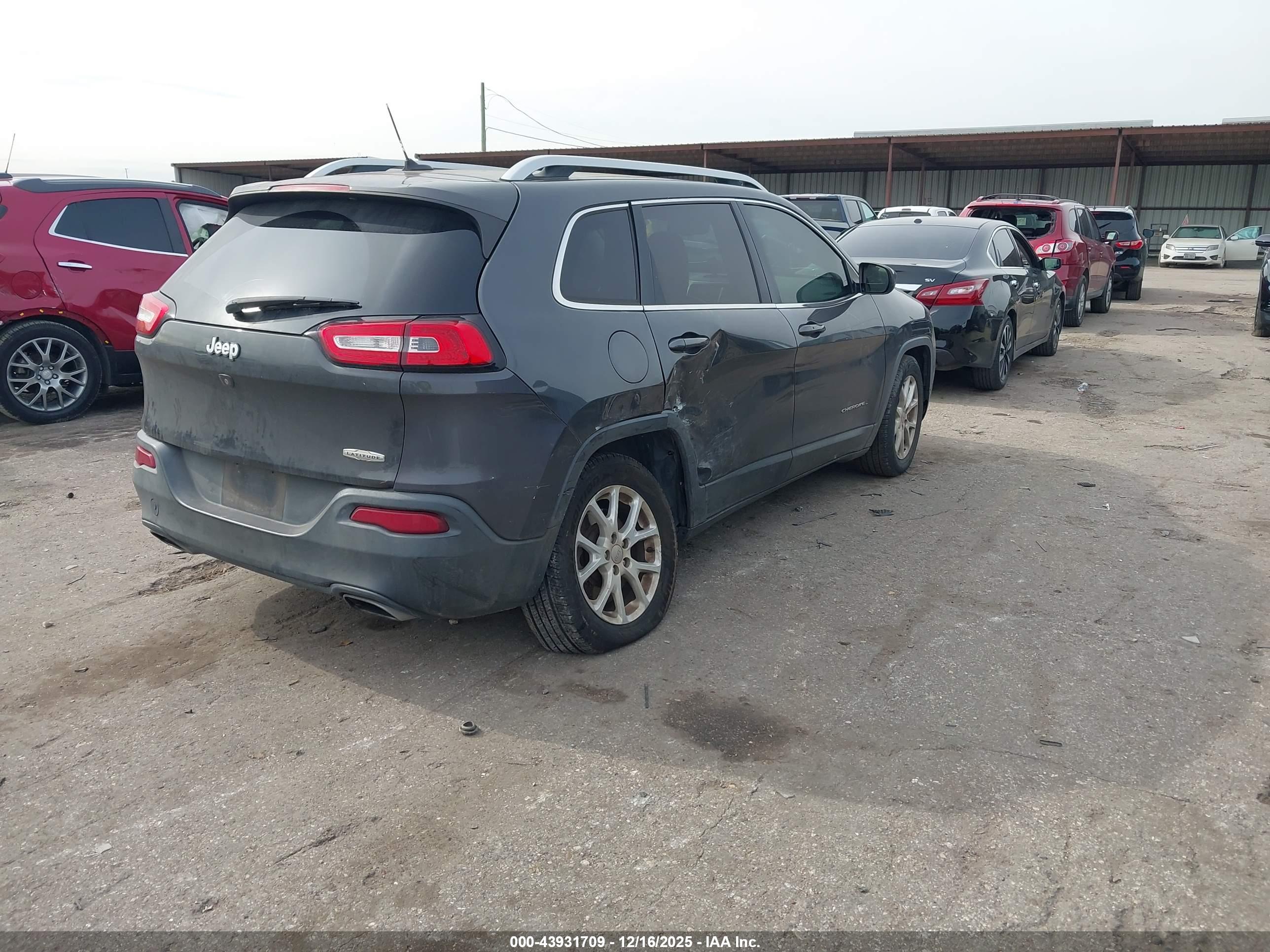 JEEP CHEROKEE image 4