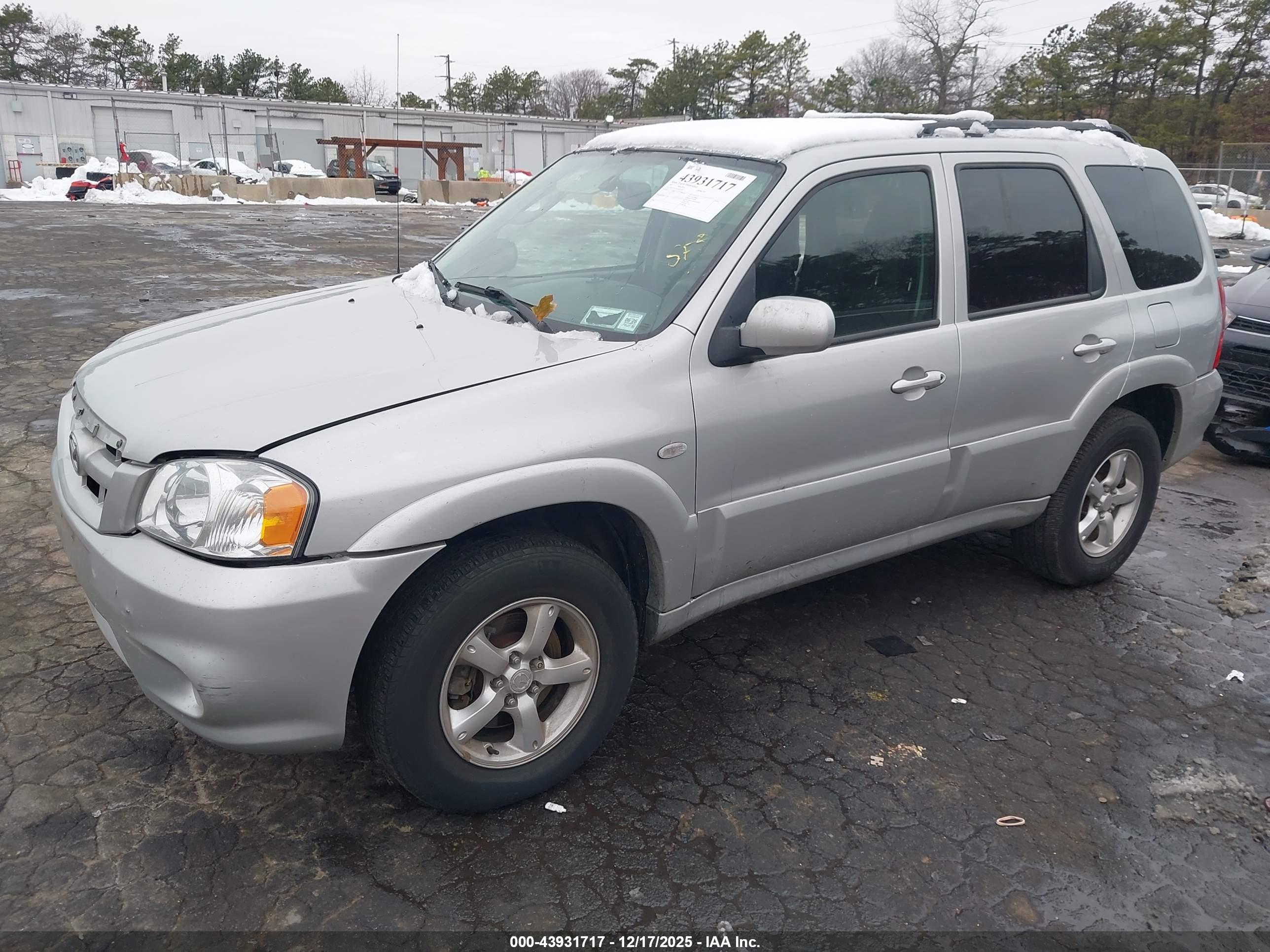 MAZDA TRIBUTE image 2