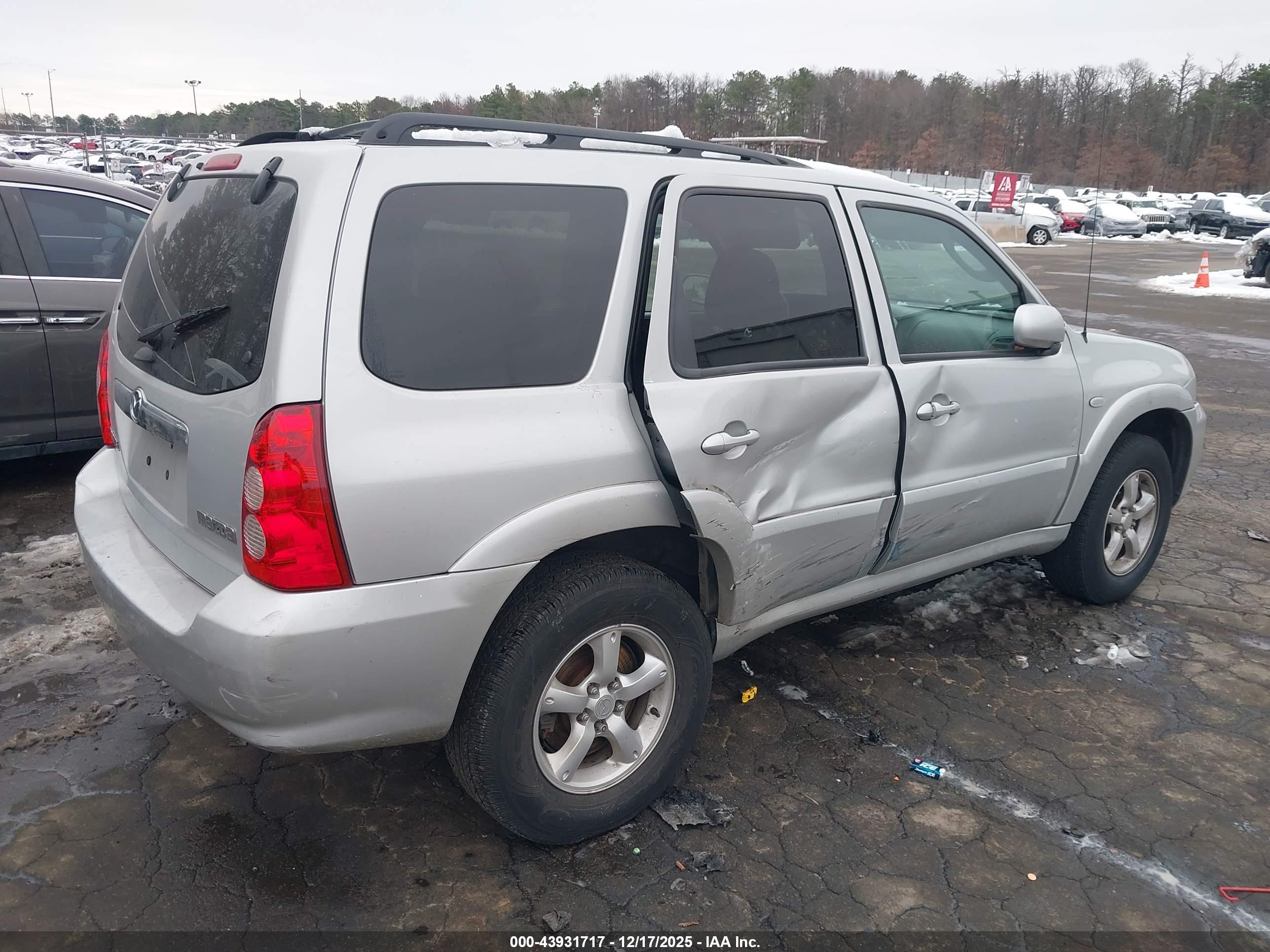 MAZDA TRIBUTE image 4