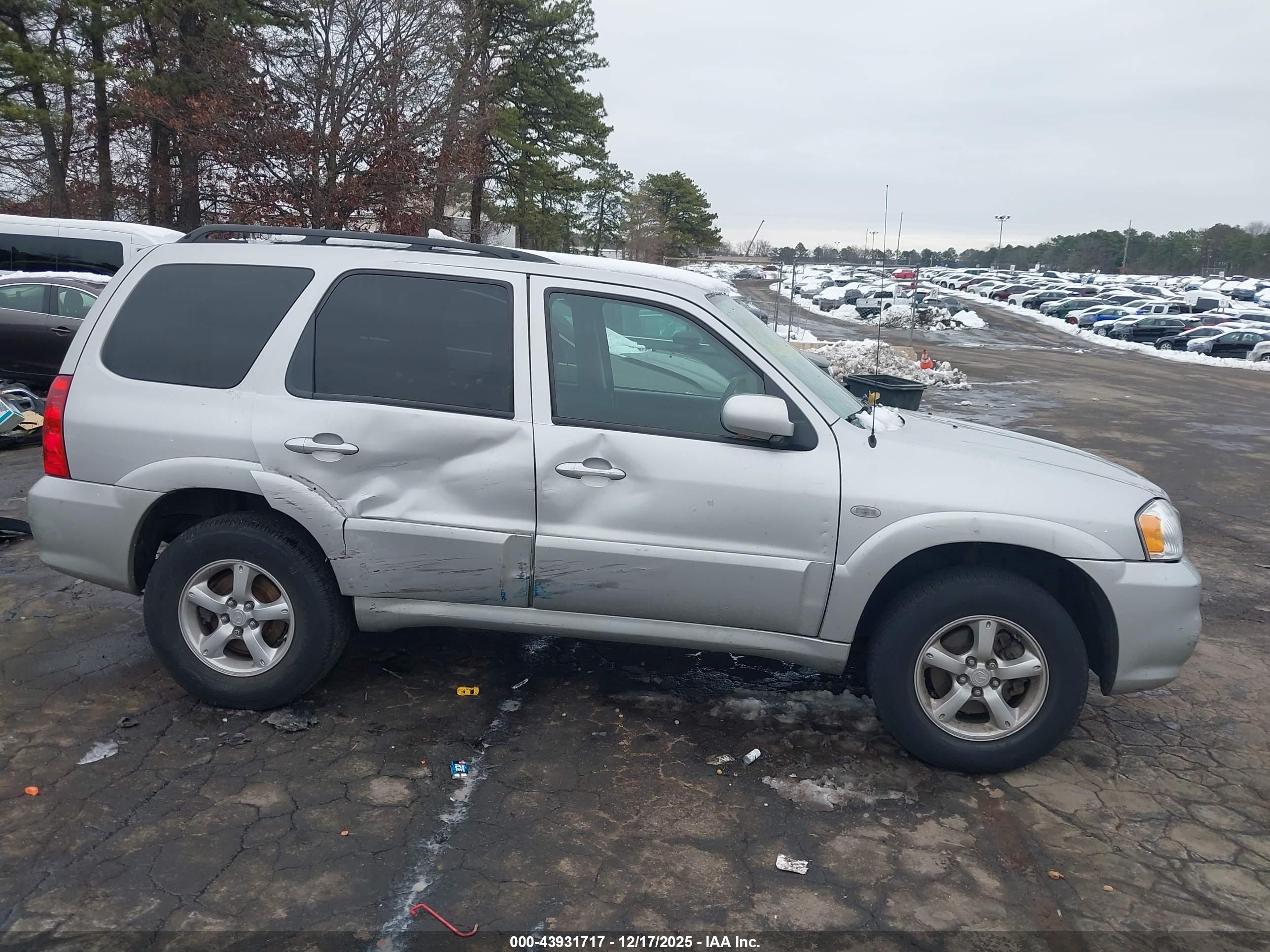 MAZDA TRIBUTE image 6