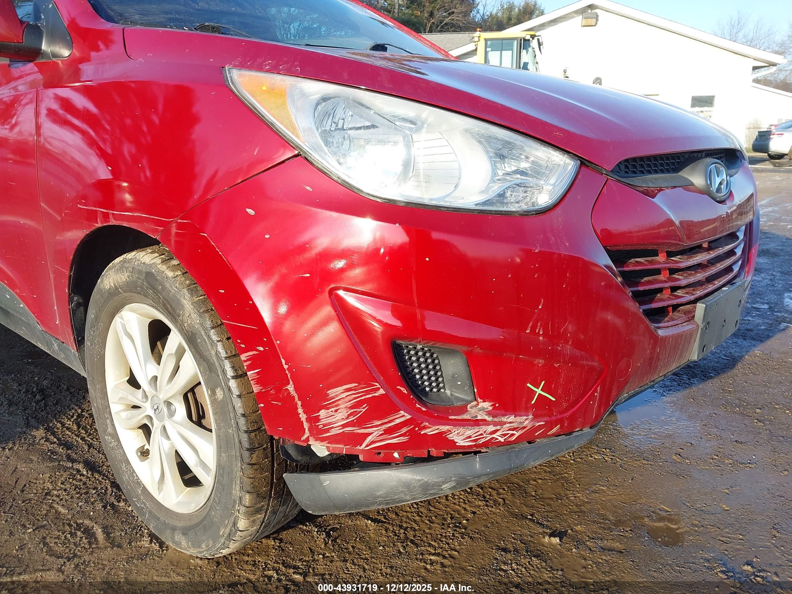 HYUNDAI TUCSON image 6