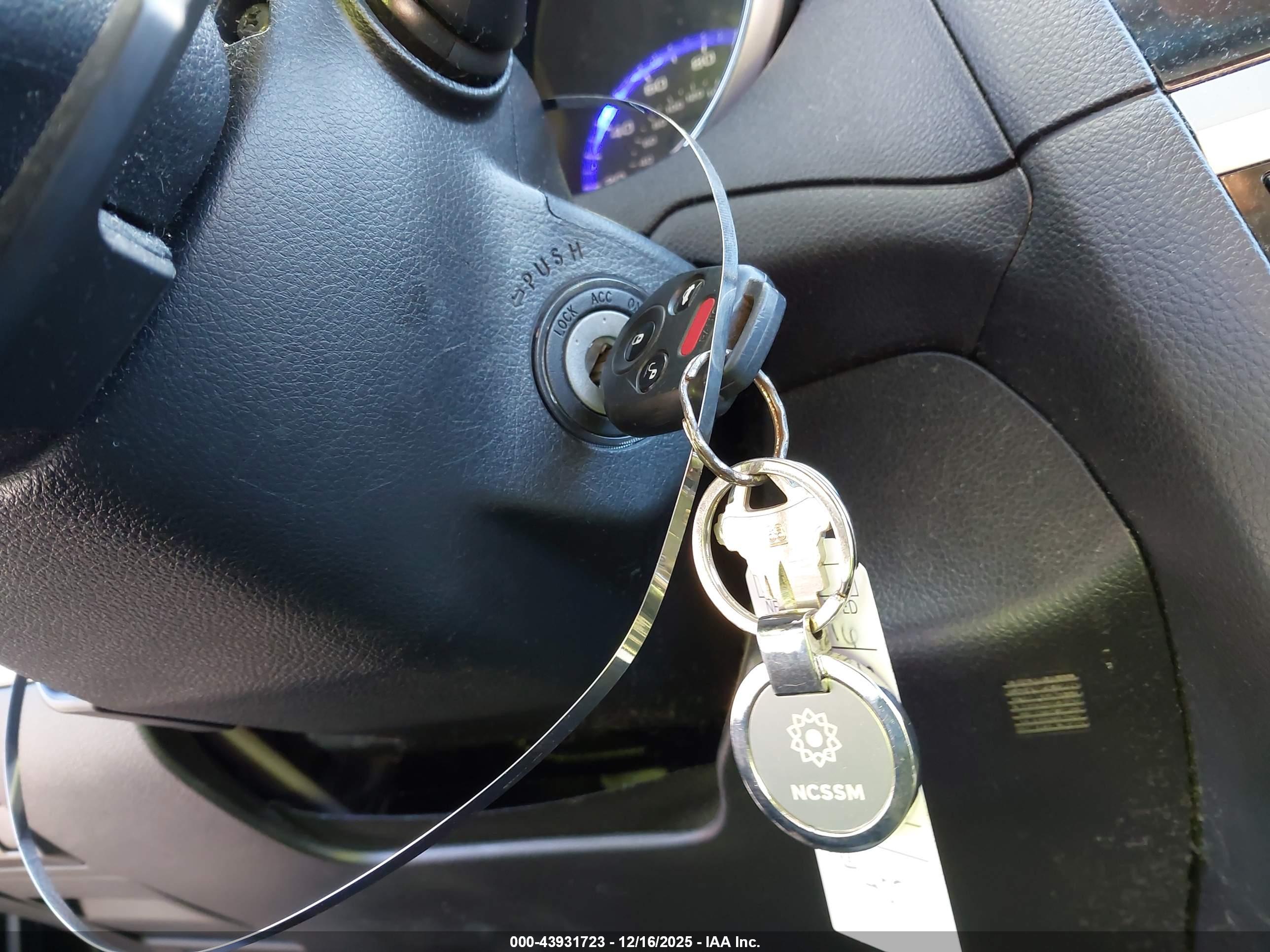 SUBARU OUTBACK image 11