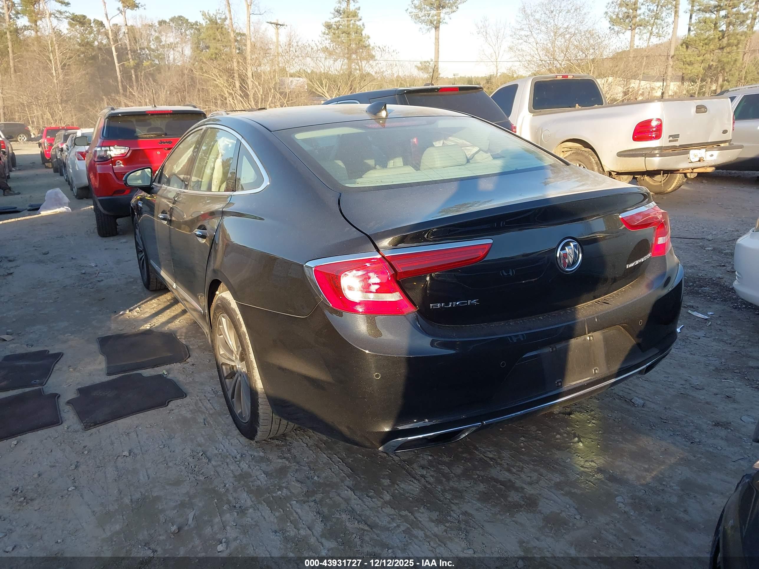 BUICK LACROSSE image 3