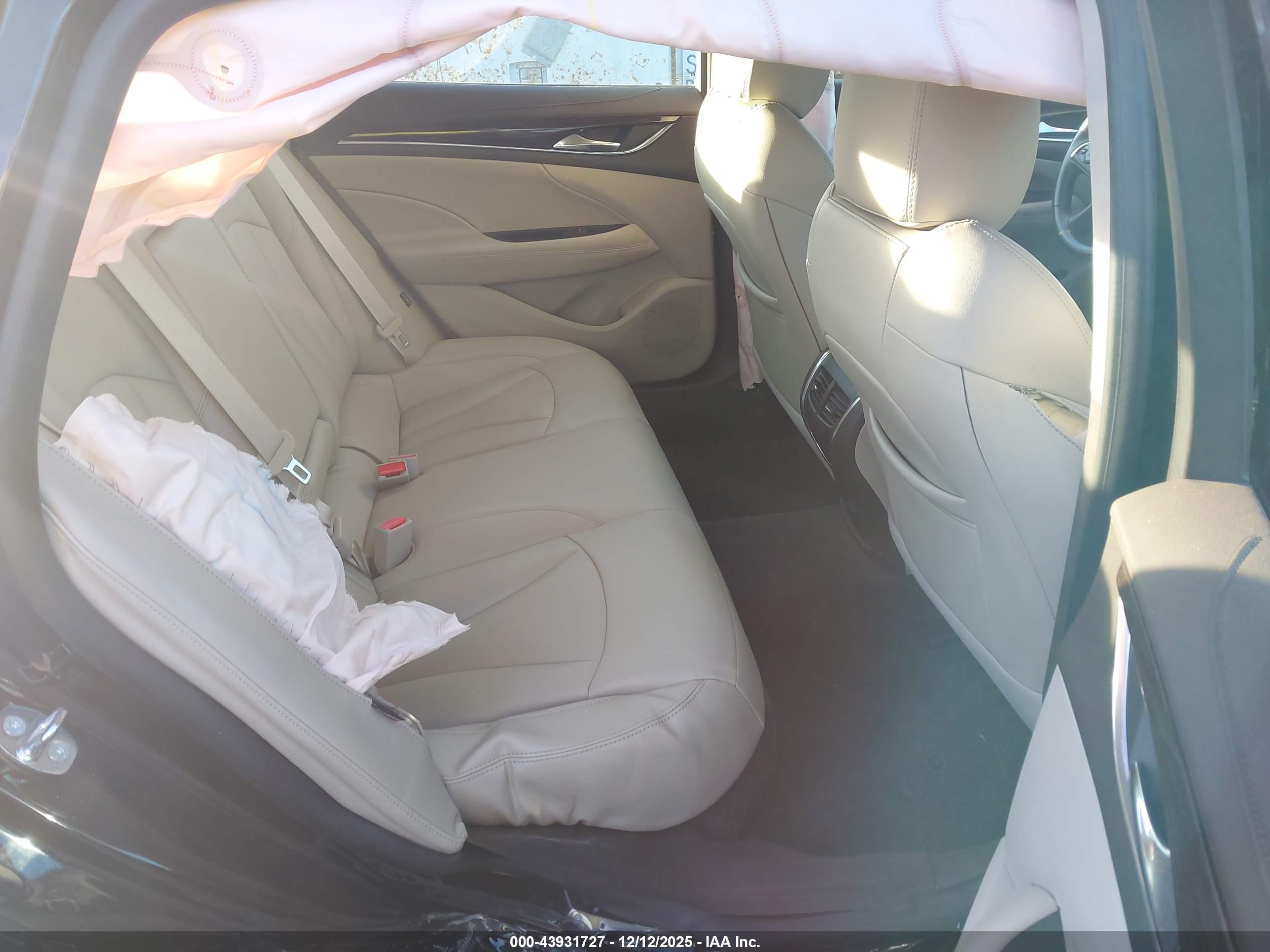 BUICK LACROSSE image 8
