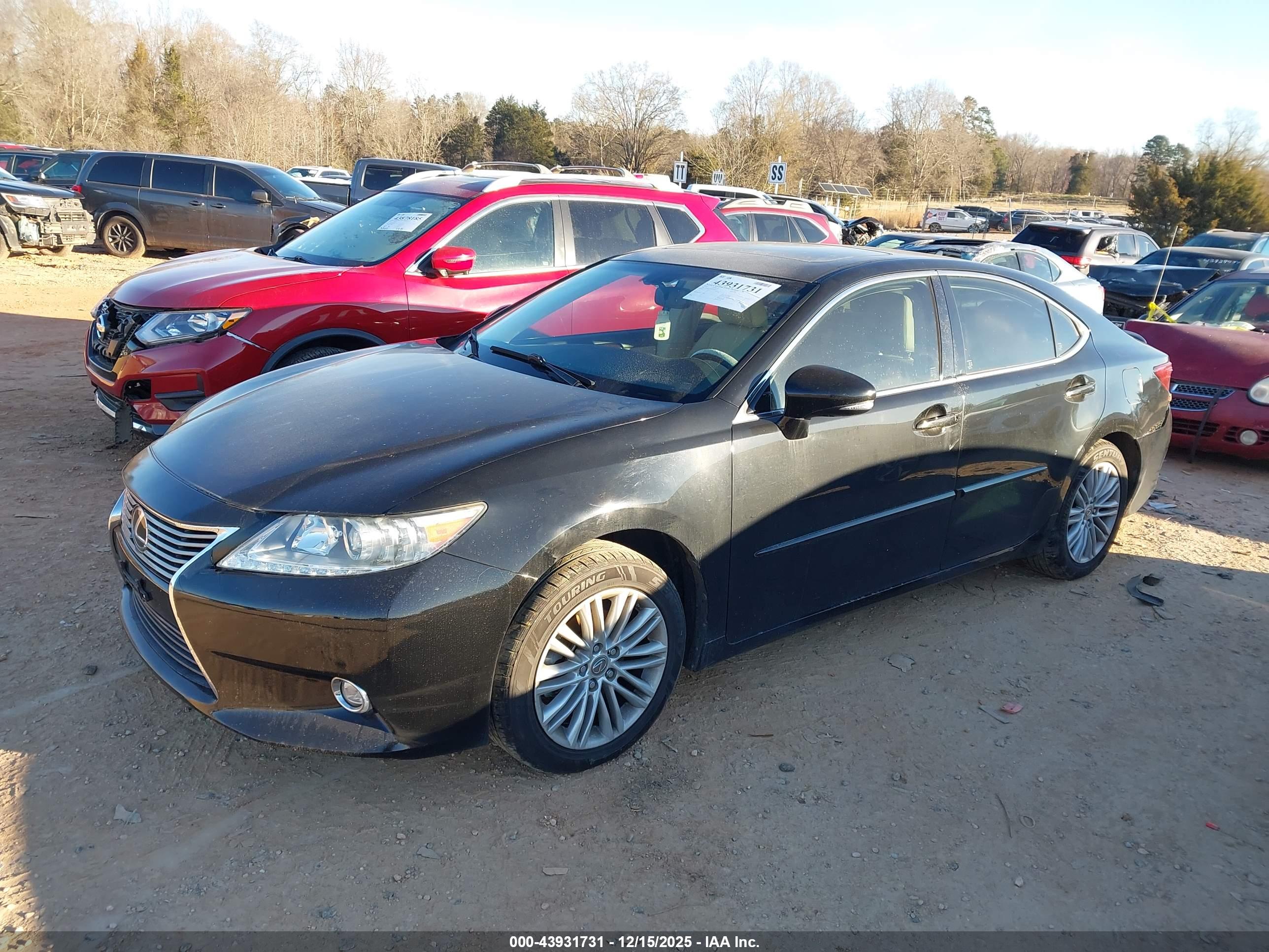 LEXUS ES image 2