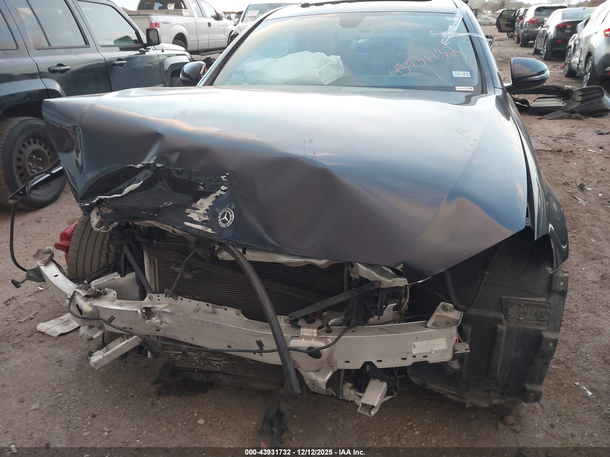 MERCEDES-BENZ E image 6