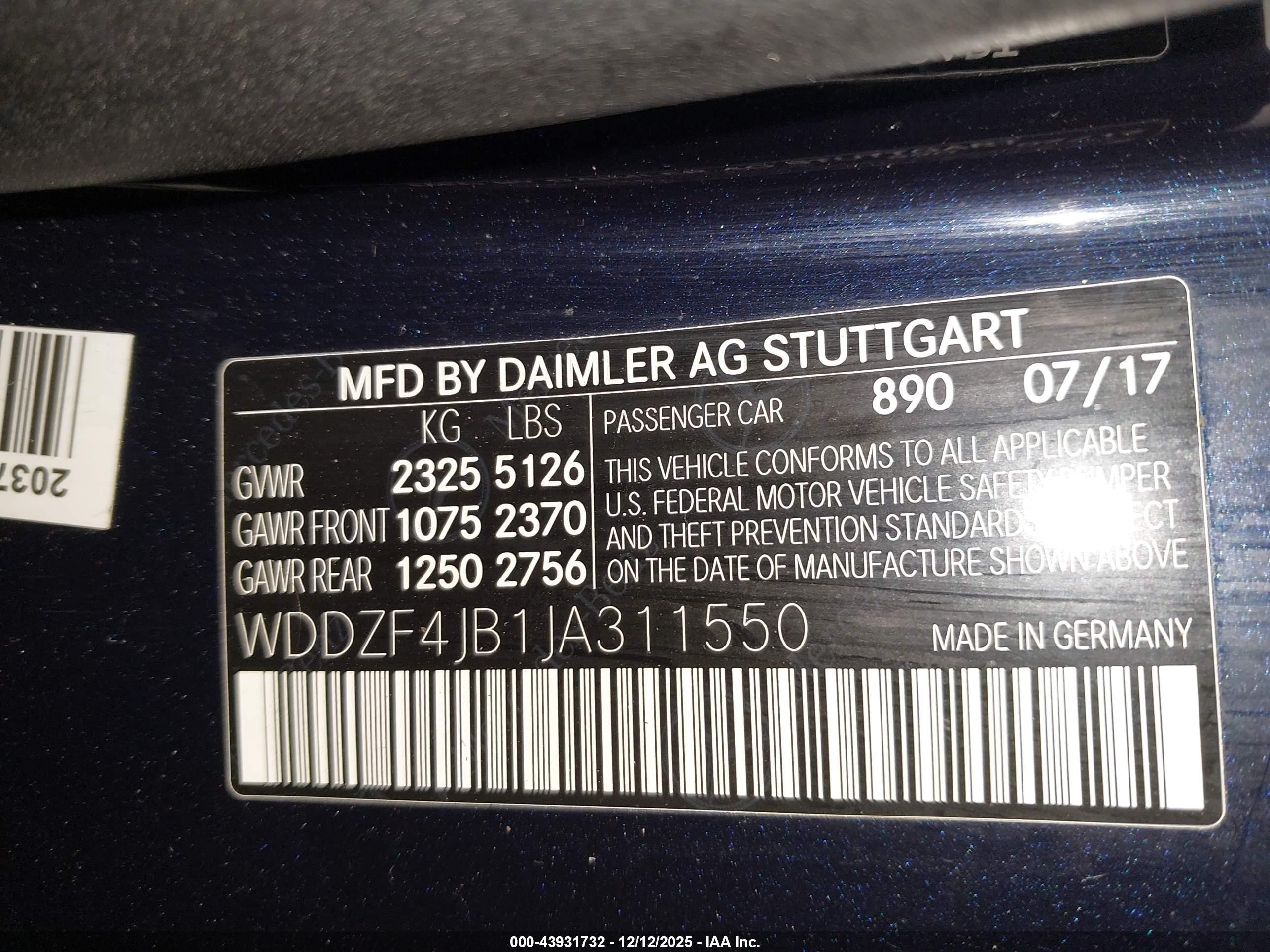 MERCEDES-BENZ E image 9