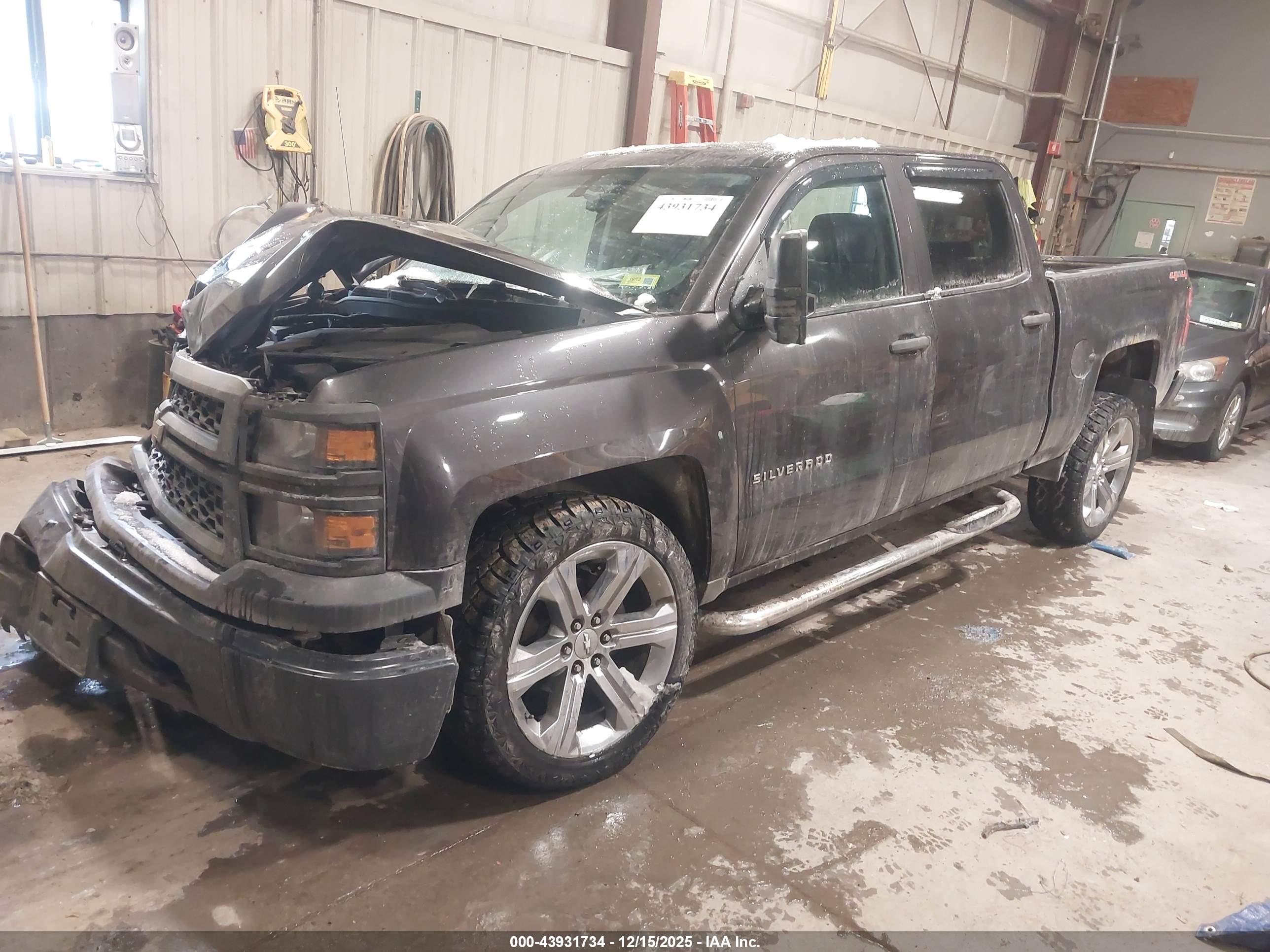 CHEVROLET SILVERADO image 2