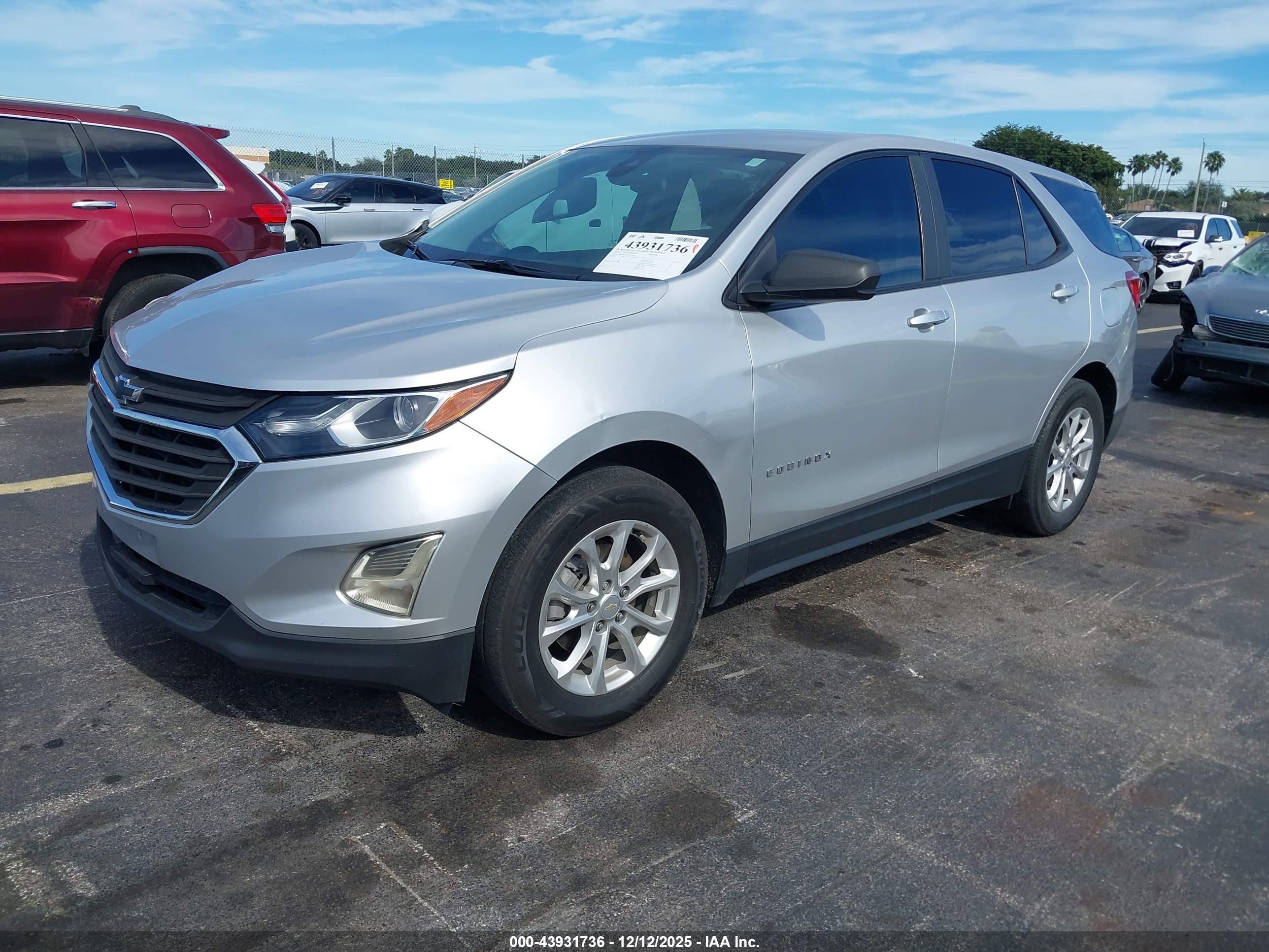 CHEVROLET EQUINOX image 2