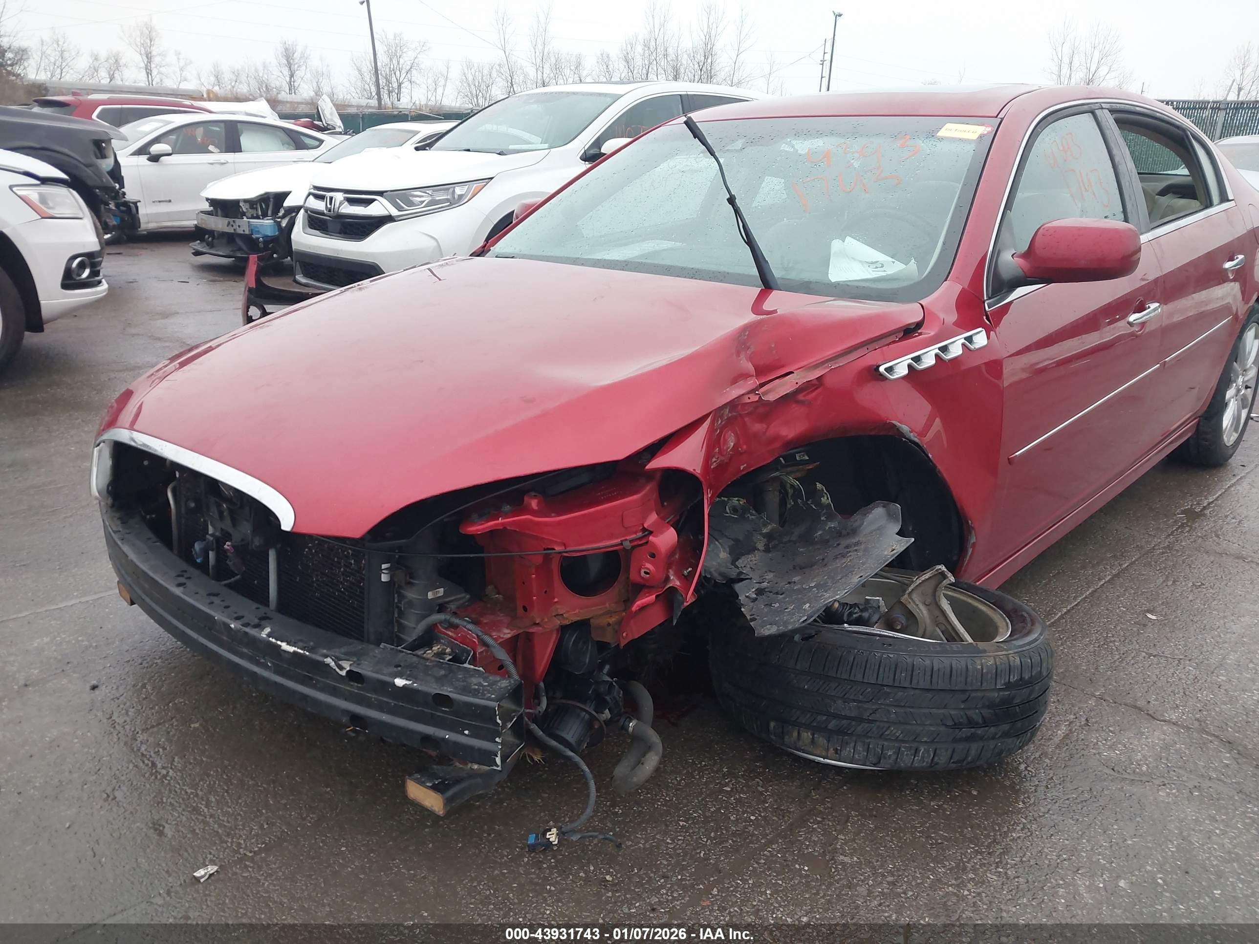 BUICK LUCERNE image 6