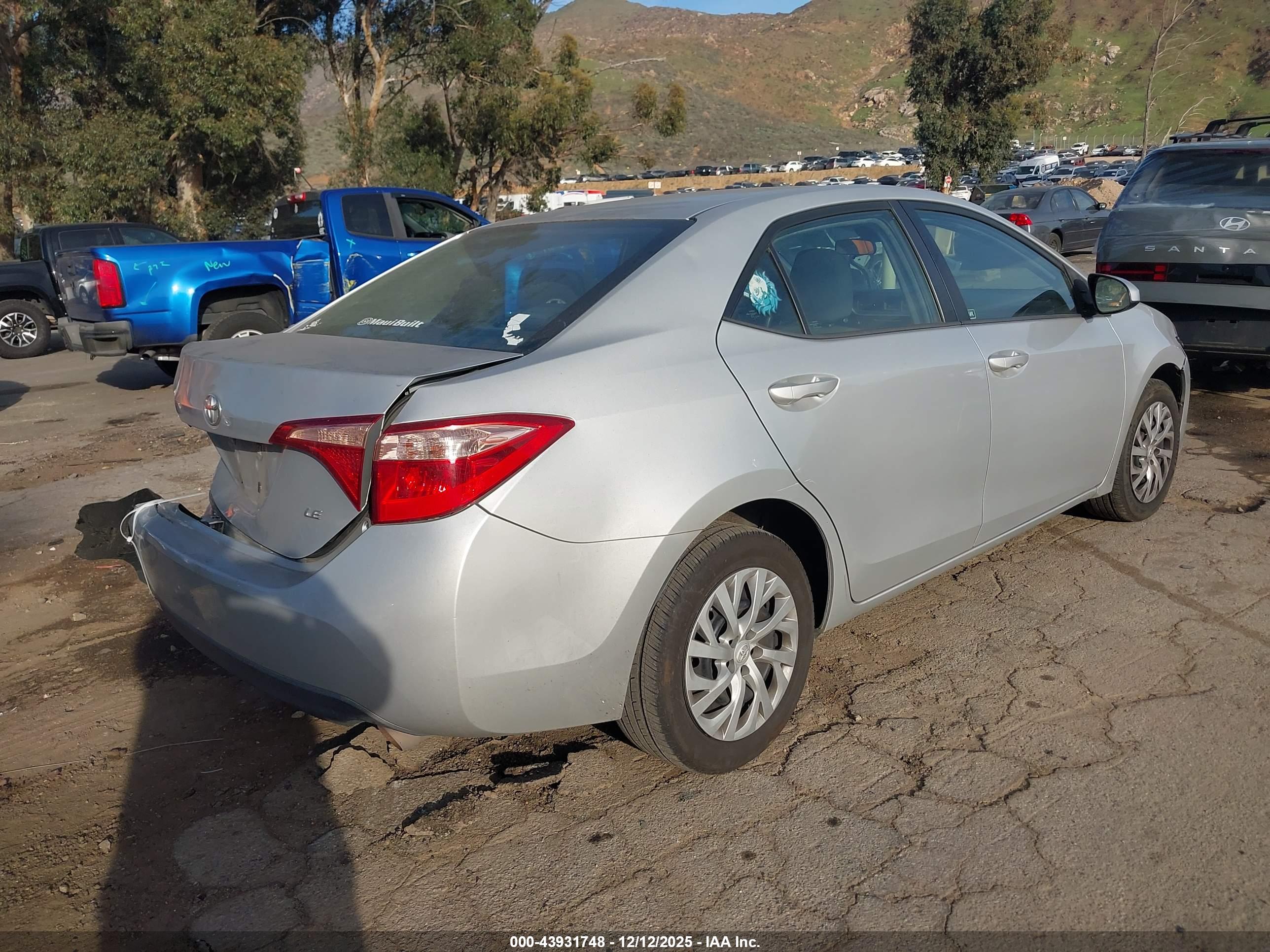 TOYOTA COROLLA image 4