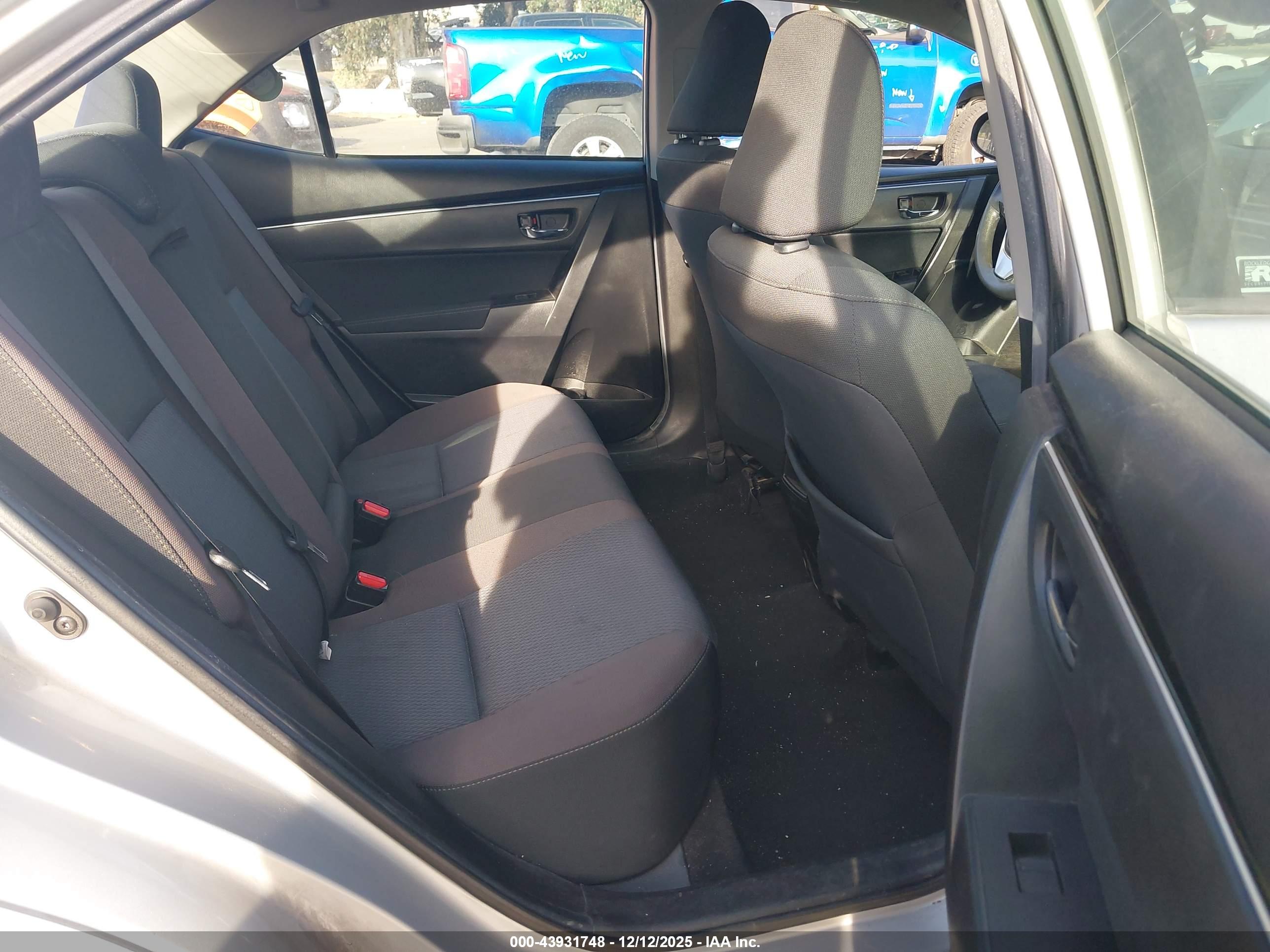 TOYOTA COROLLA image 8