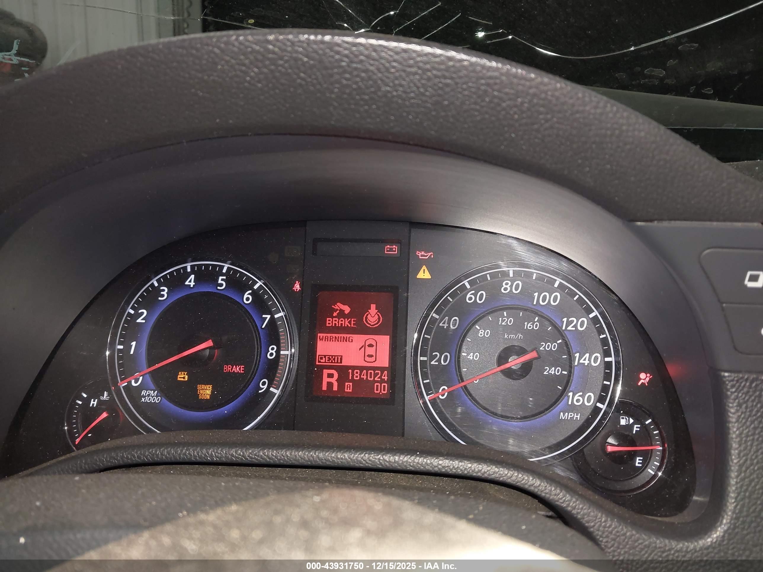 INFINITI G37 image 7