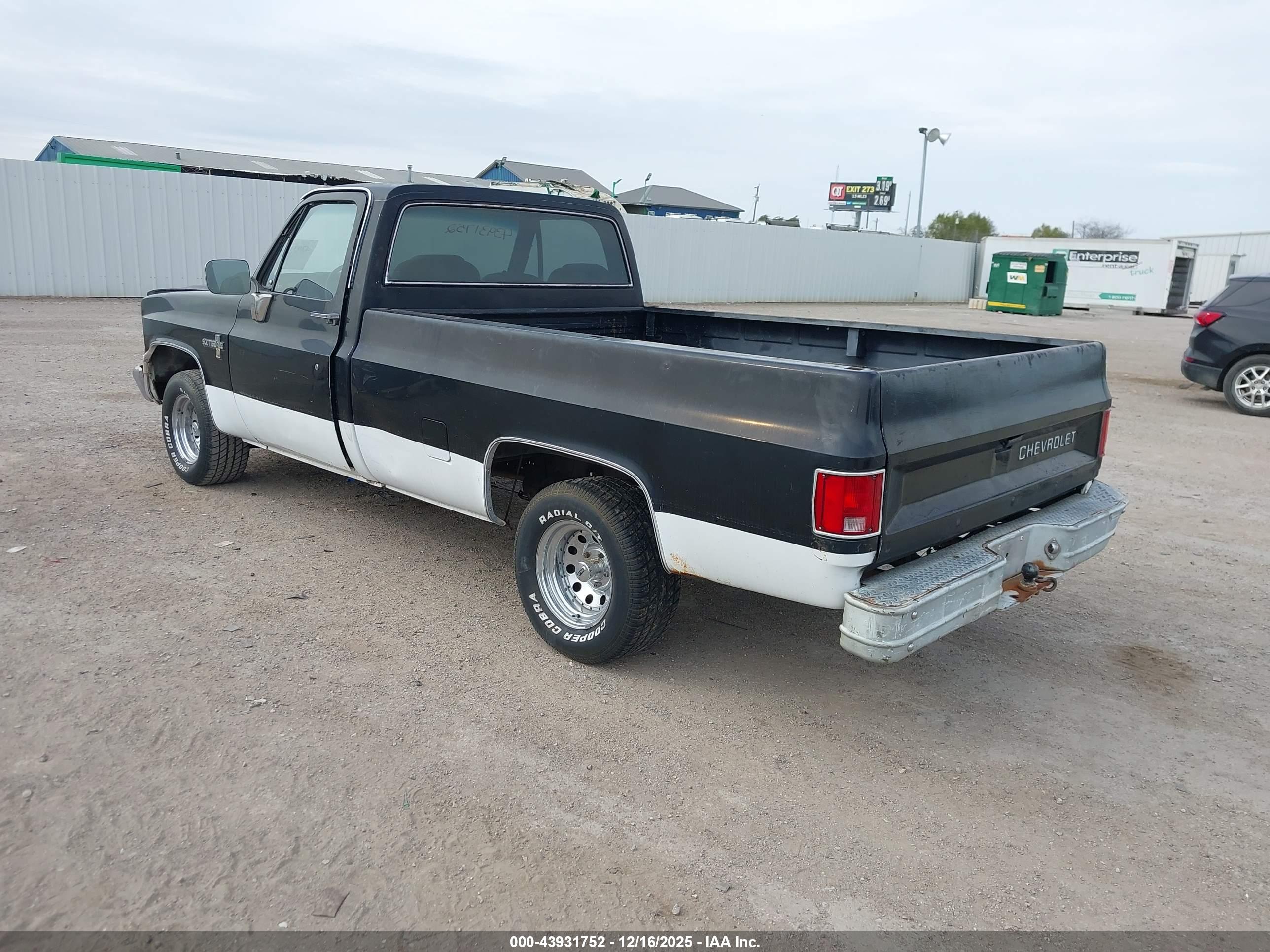 CHEVROLET C10 image 3