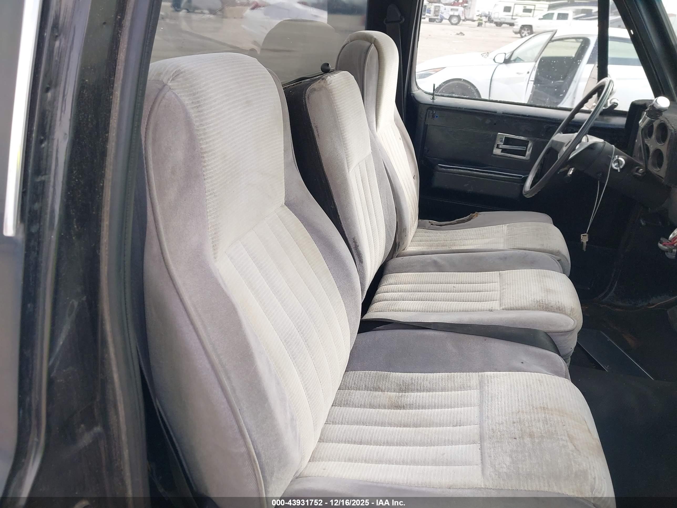 CHEVROLET C10 image 8