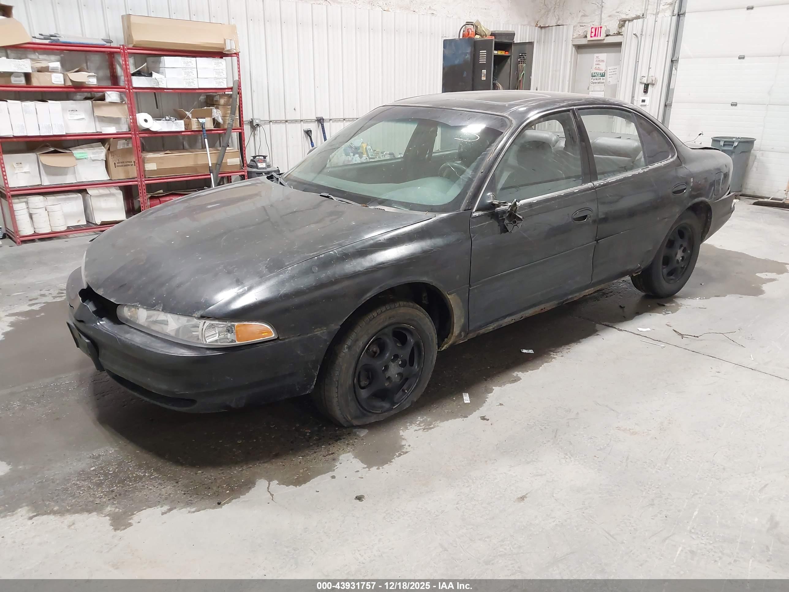 OLDSMOBILE INTRIGUE image 2