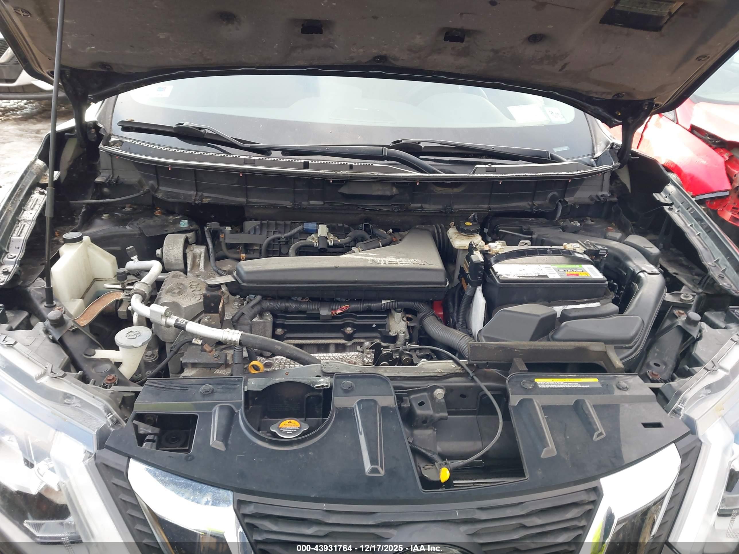 NISSAN ROGUE image 10