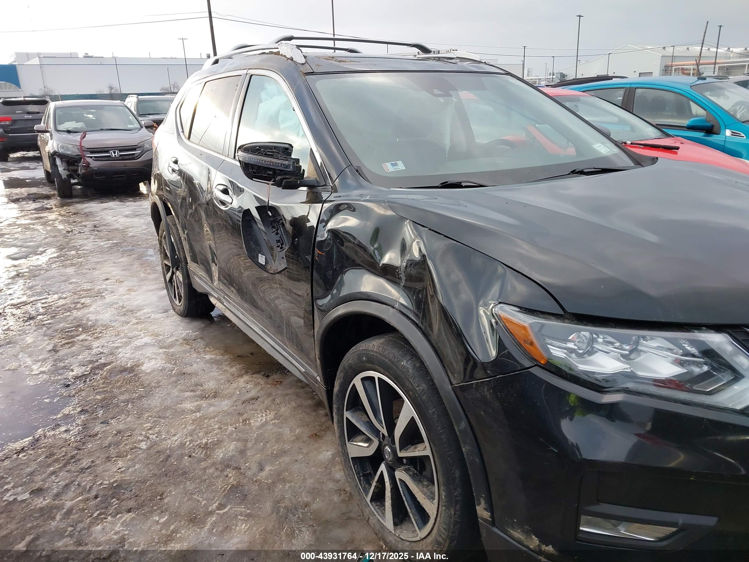 NISSAN ROGUE image 6