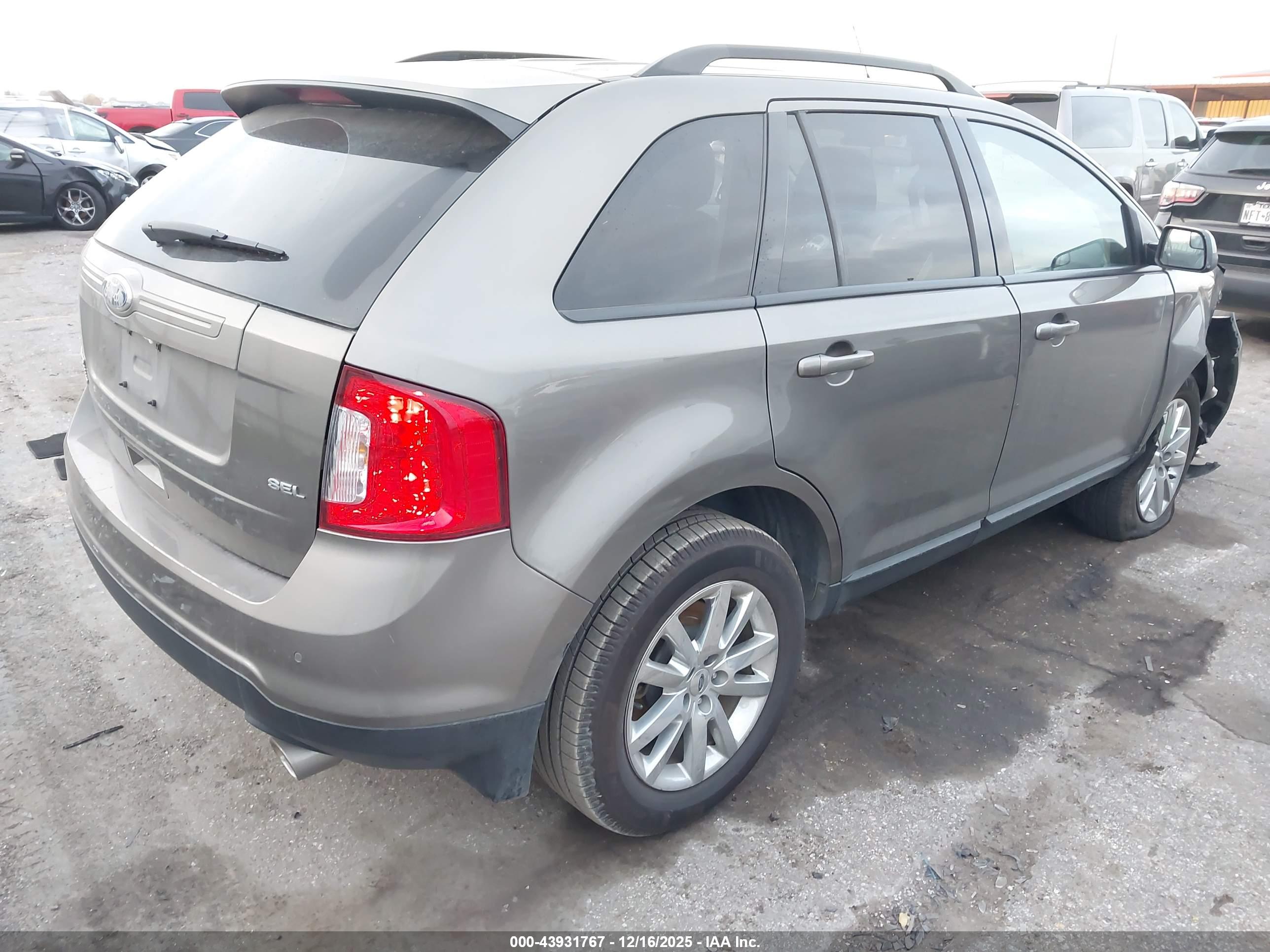 FORD EDGE image 4