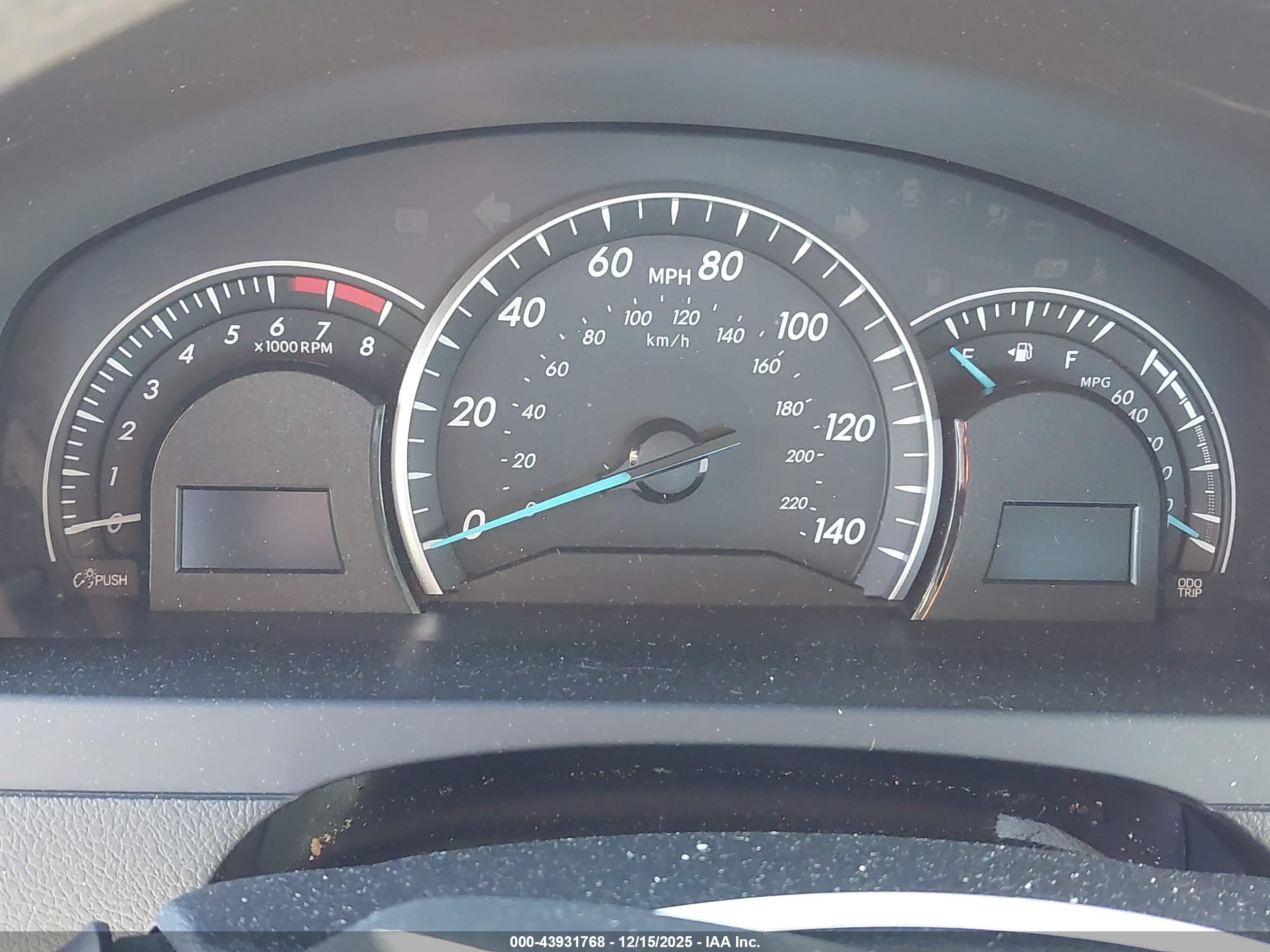 TOYOTA CAMRY image 7
