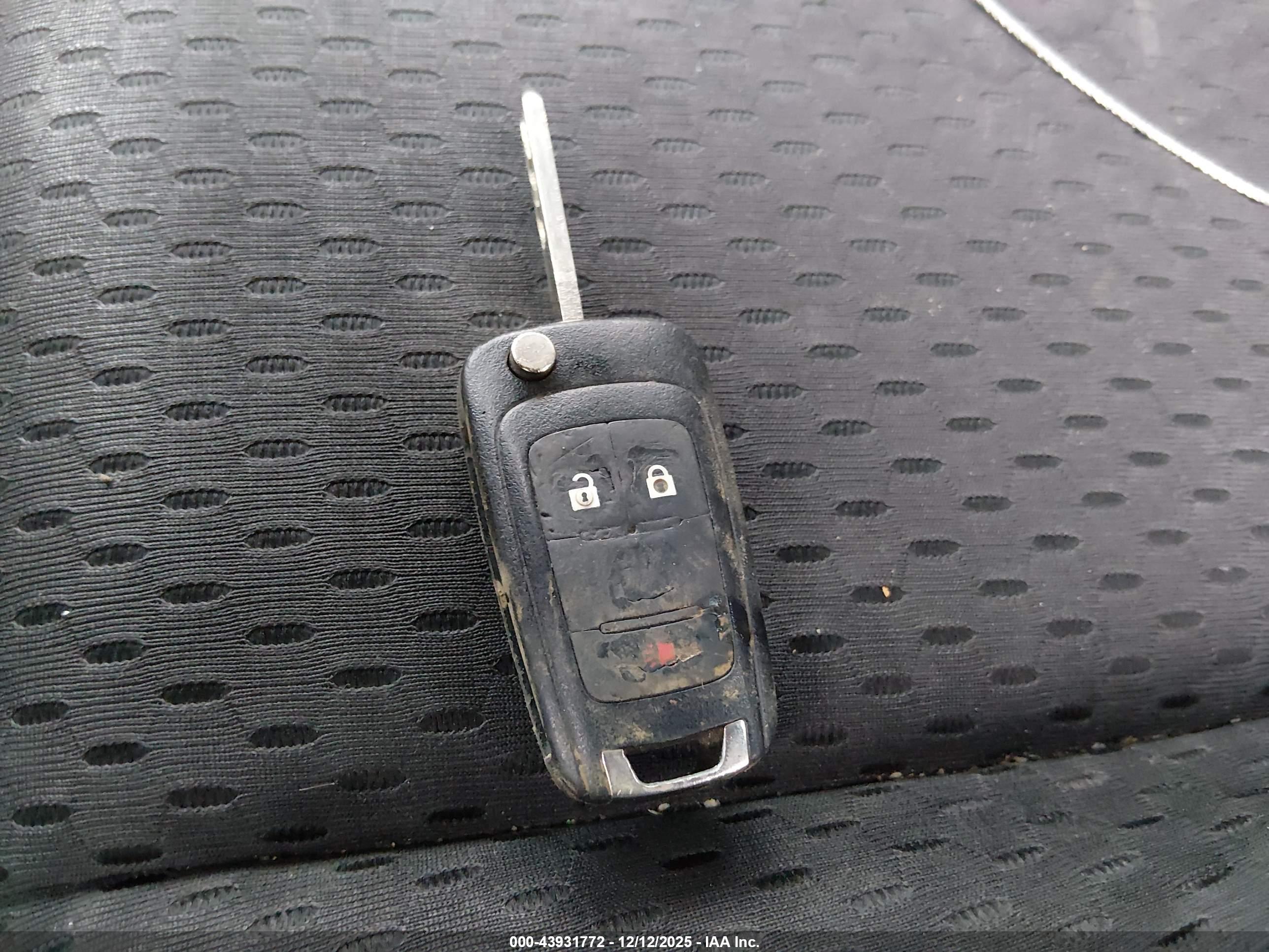 CHEVROLET EQUINOX image 11