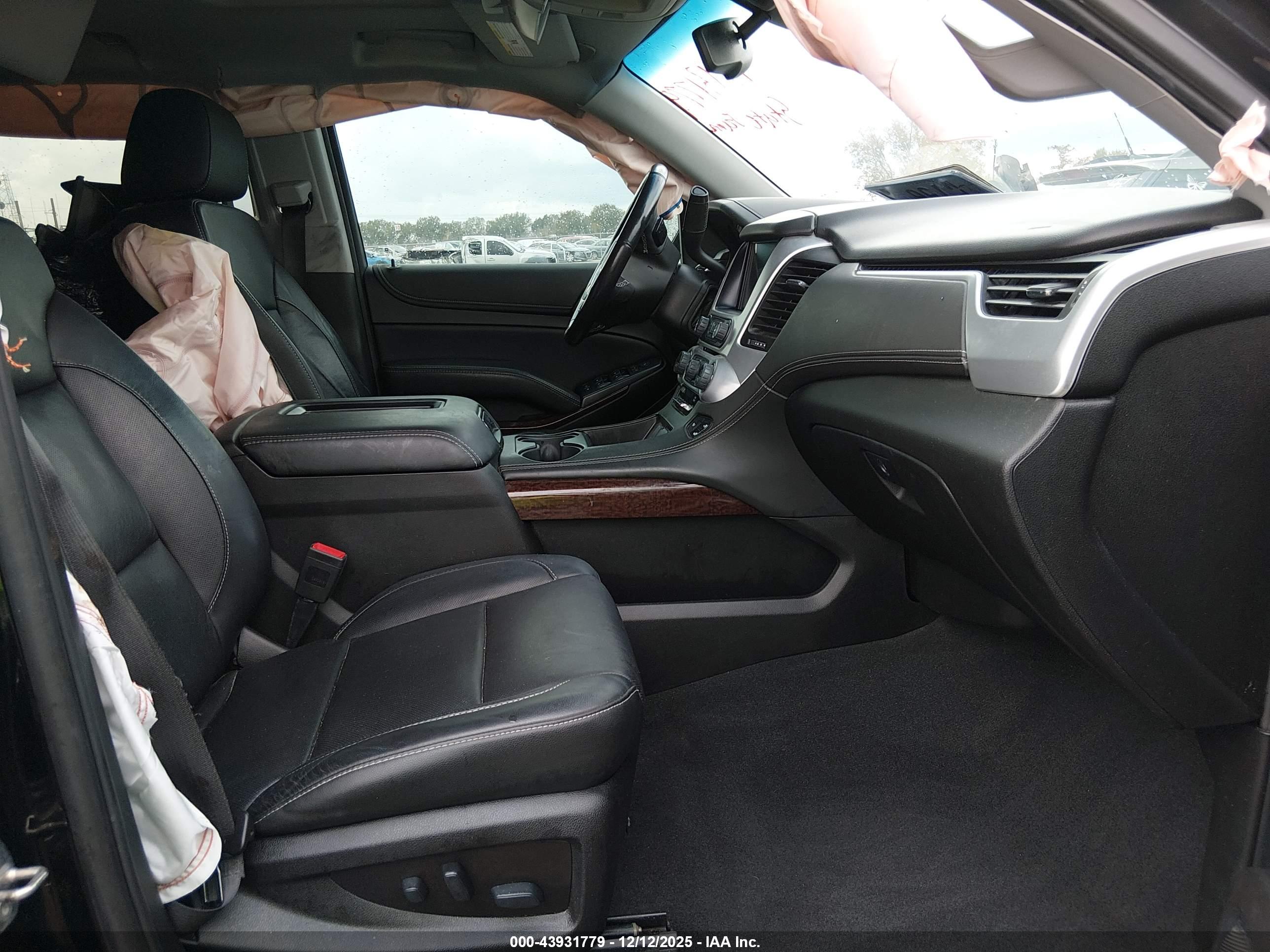 GMC YUKON image 5