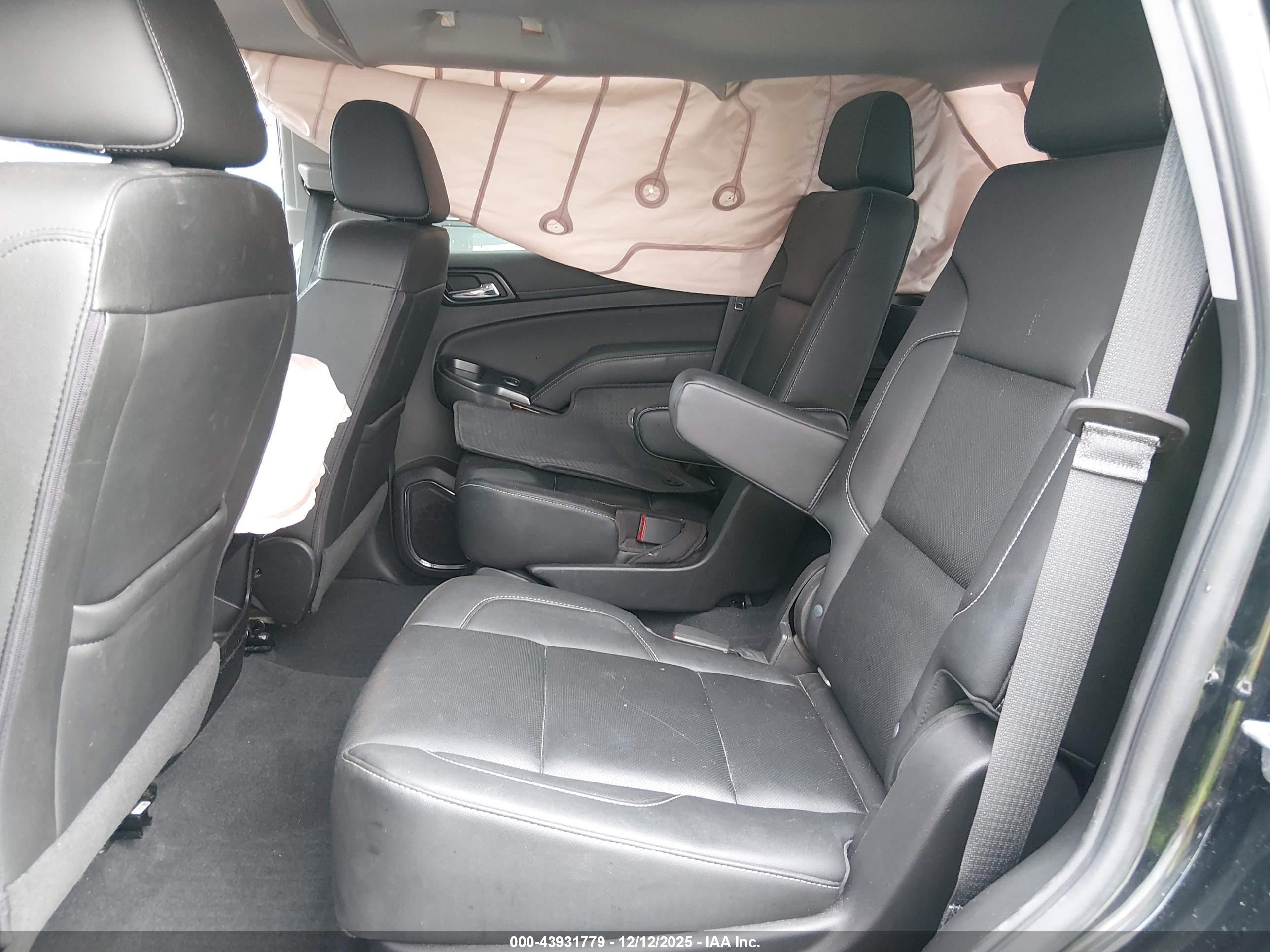 GMC YUKON image 8