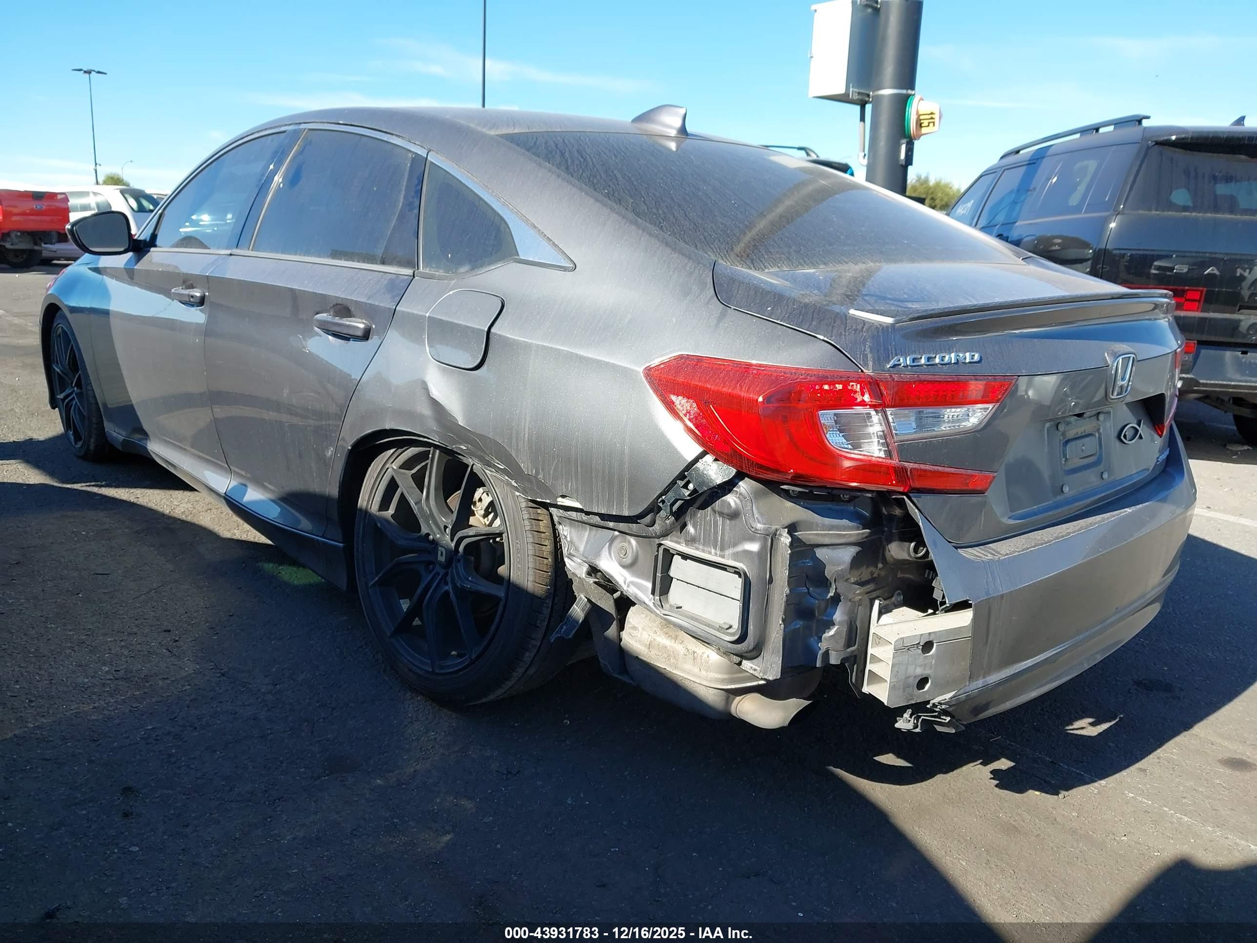 HONDA ACCORD image 3