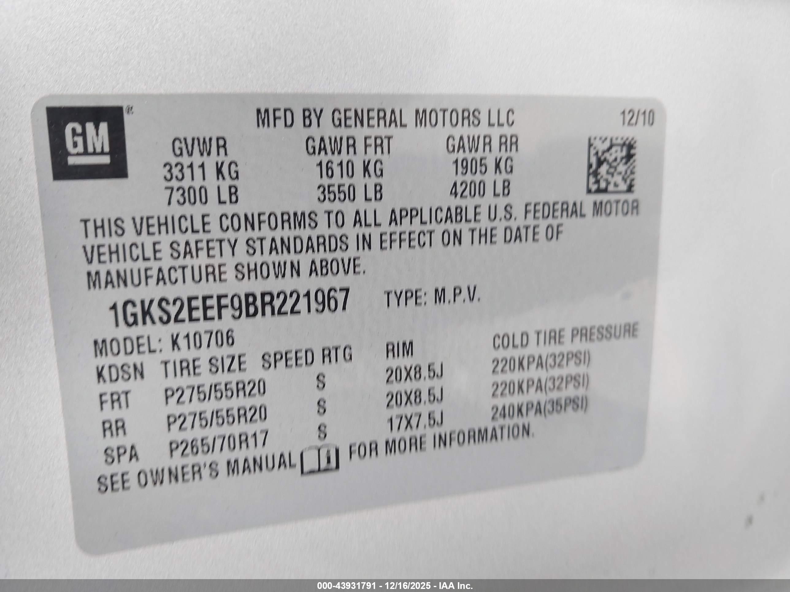 GMC YUKON image 9
