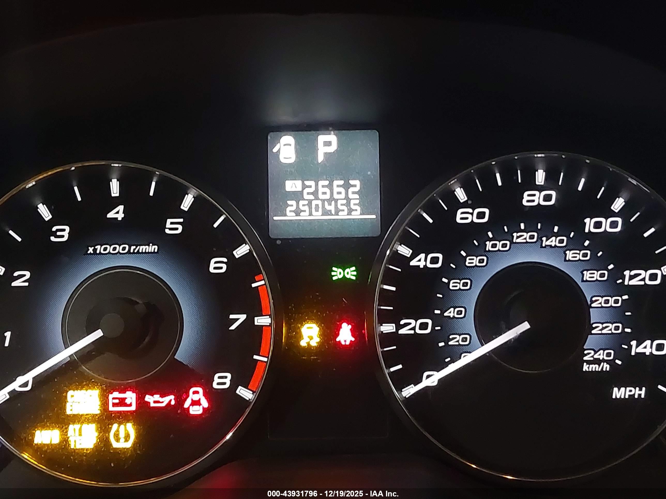 SUBARU OUTBACK image 7
