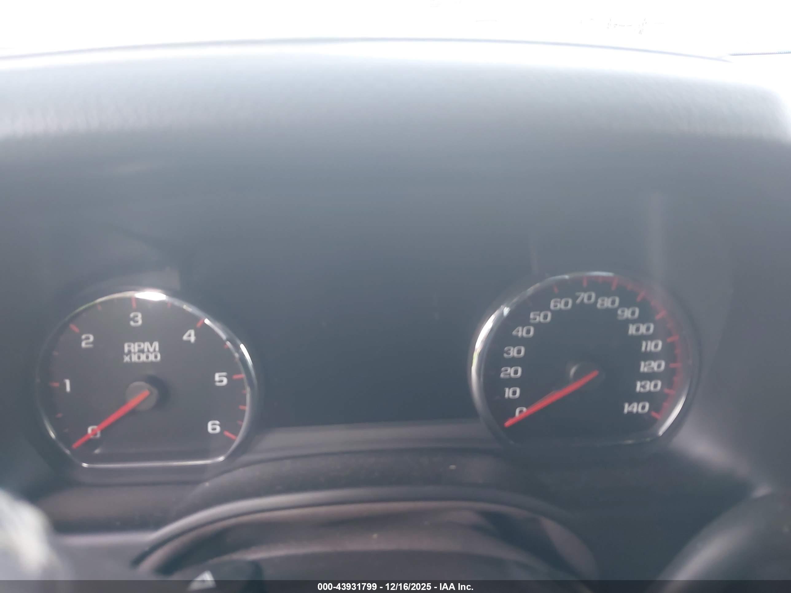 GMC YUKON image 7