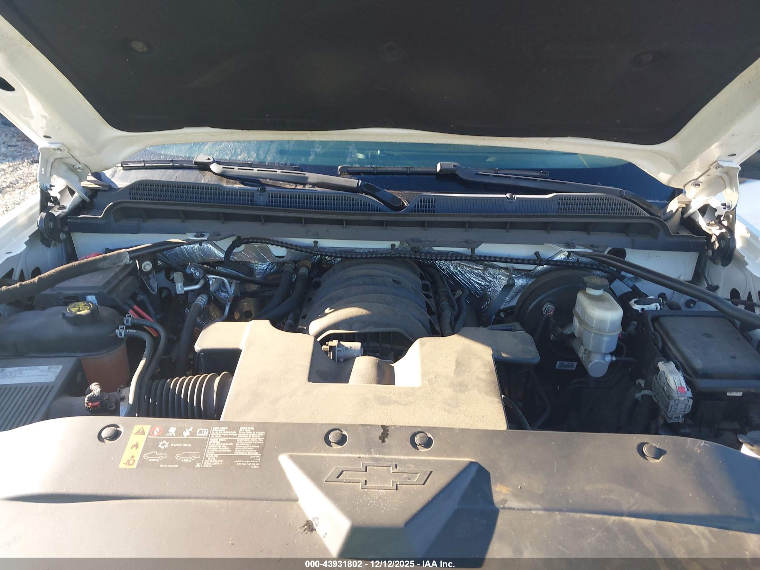 CHEVROLET SILVERADO image 10