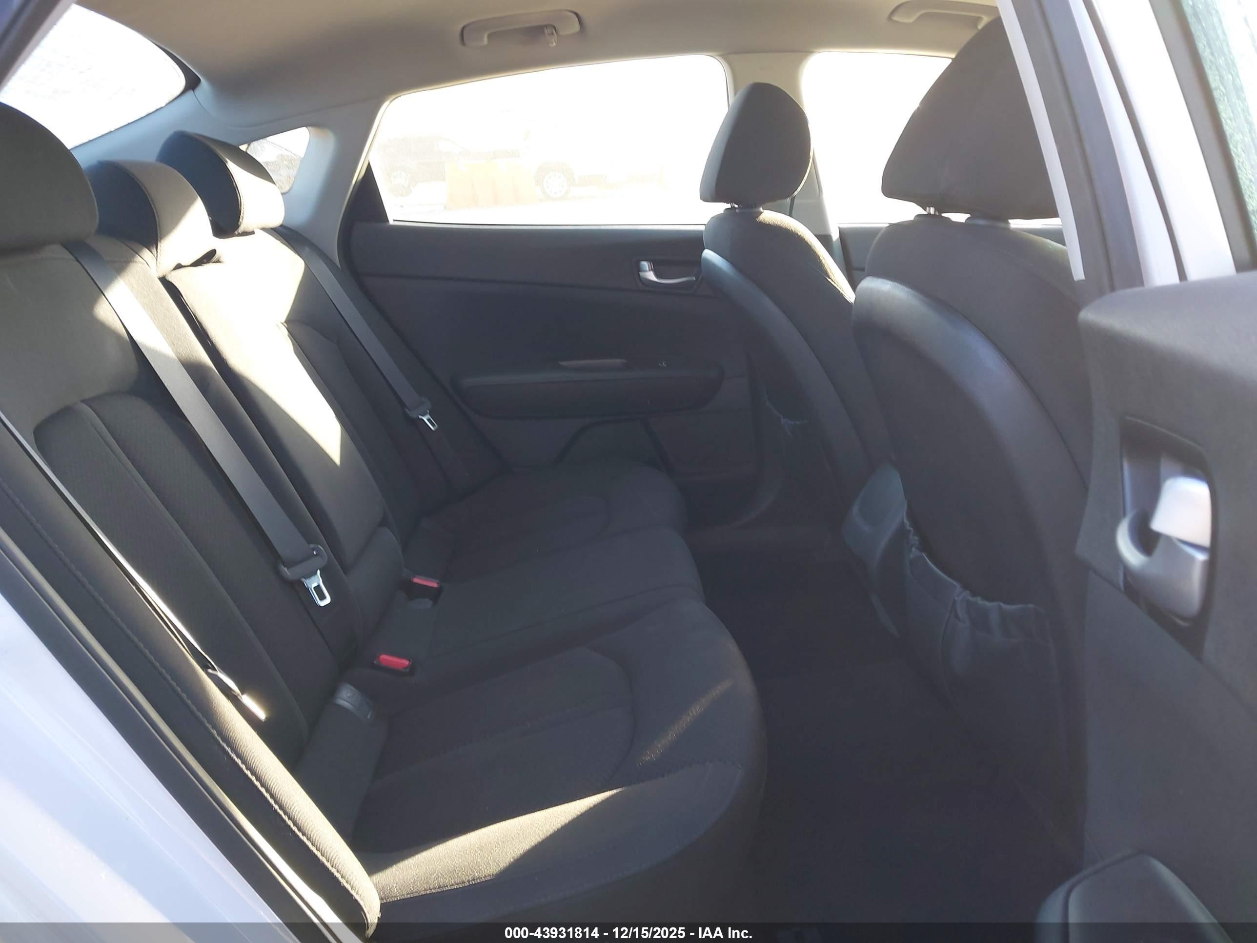 KIA OPTIMA image 8