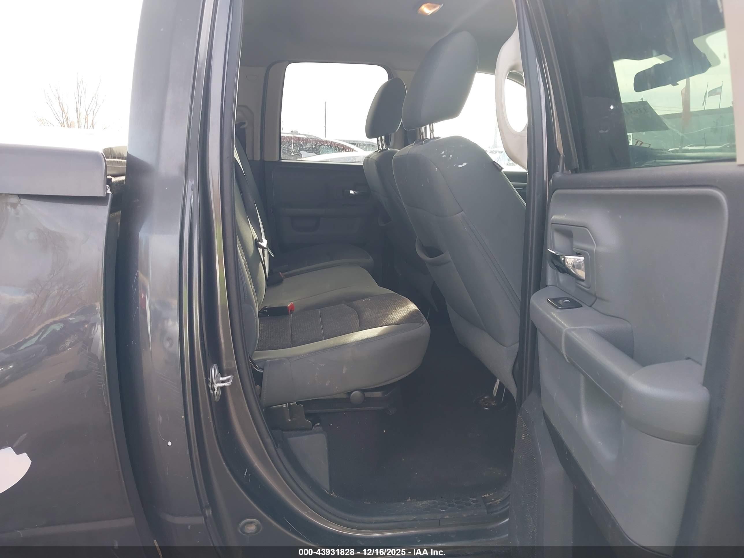 RAM 1500 image 8