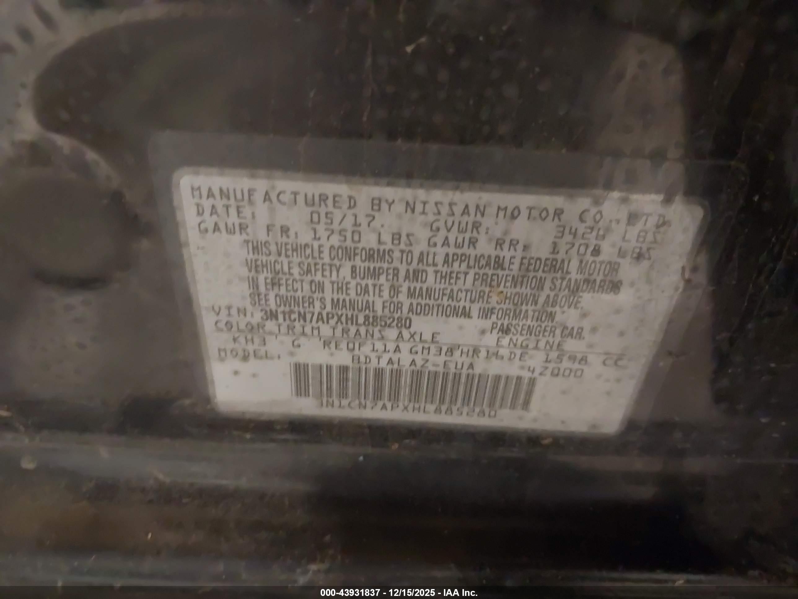 NISSAN VERSA image 9
