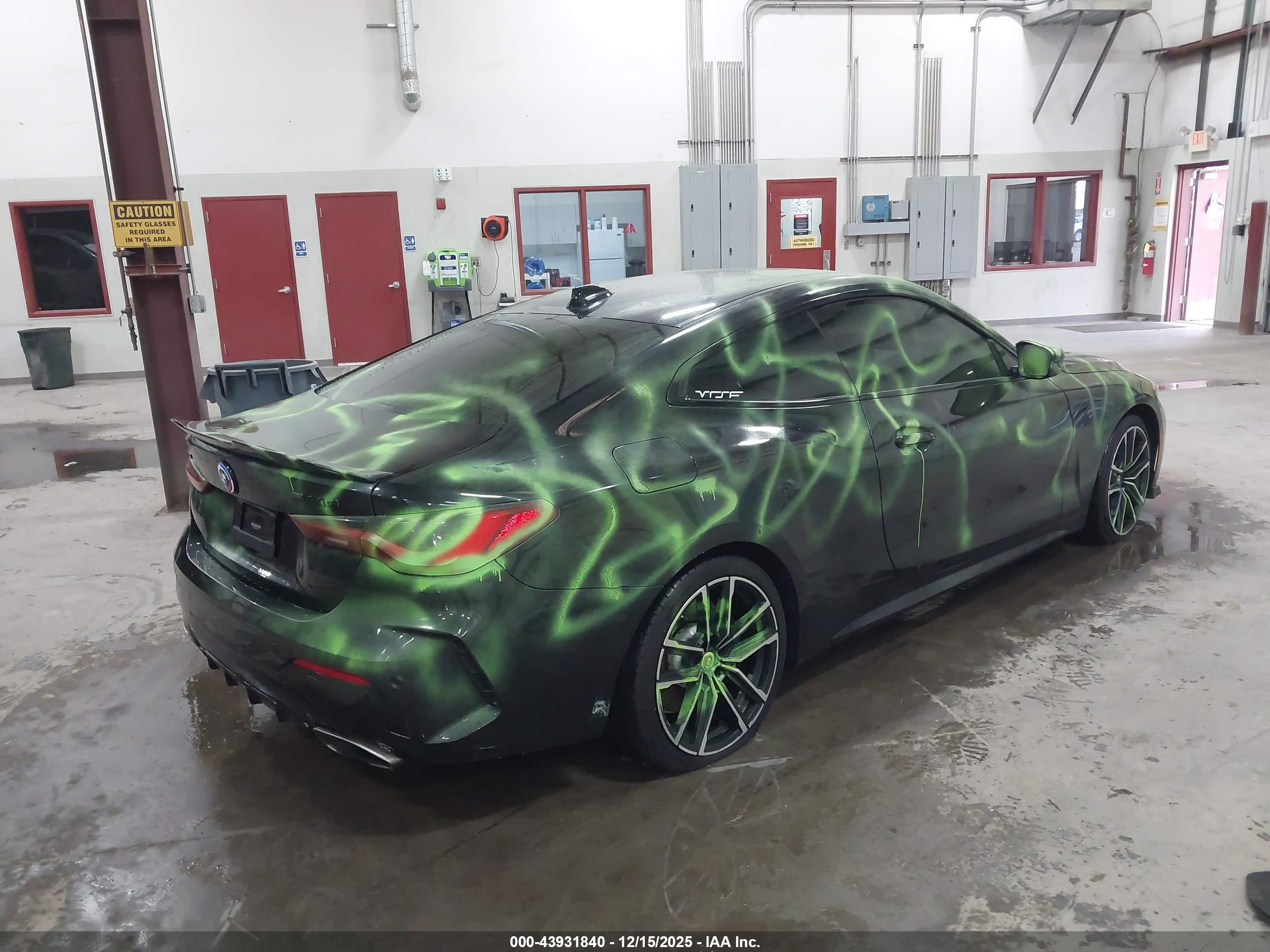 BMW M440I image 4