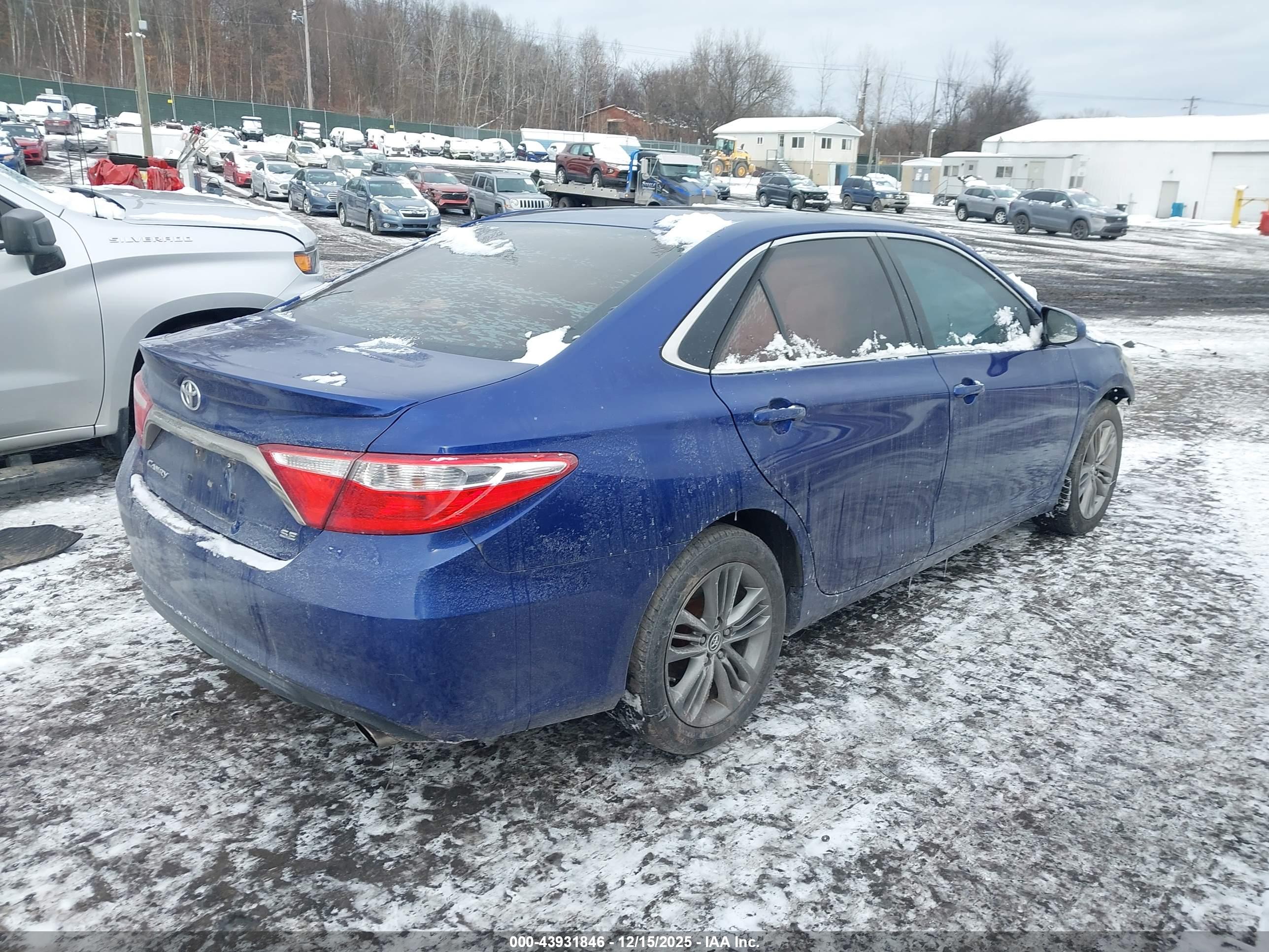 TOYOTA CAMRY image 4