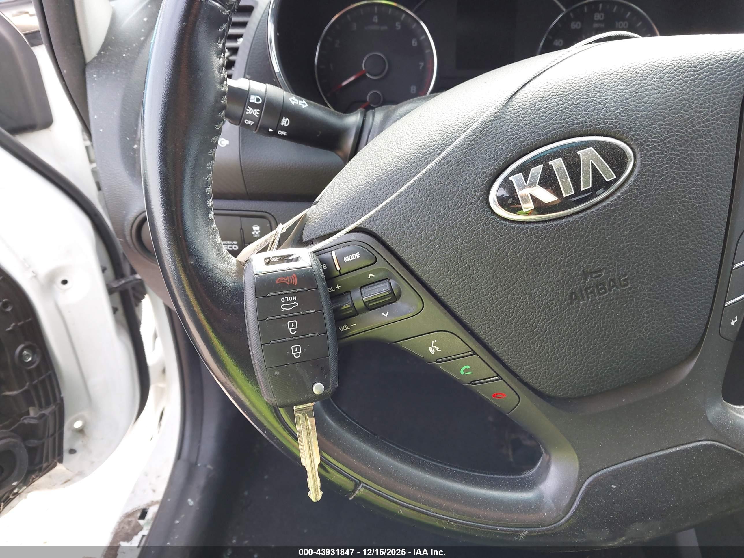 KIA FORTE image 11